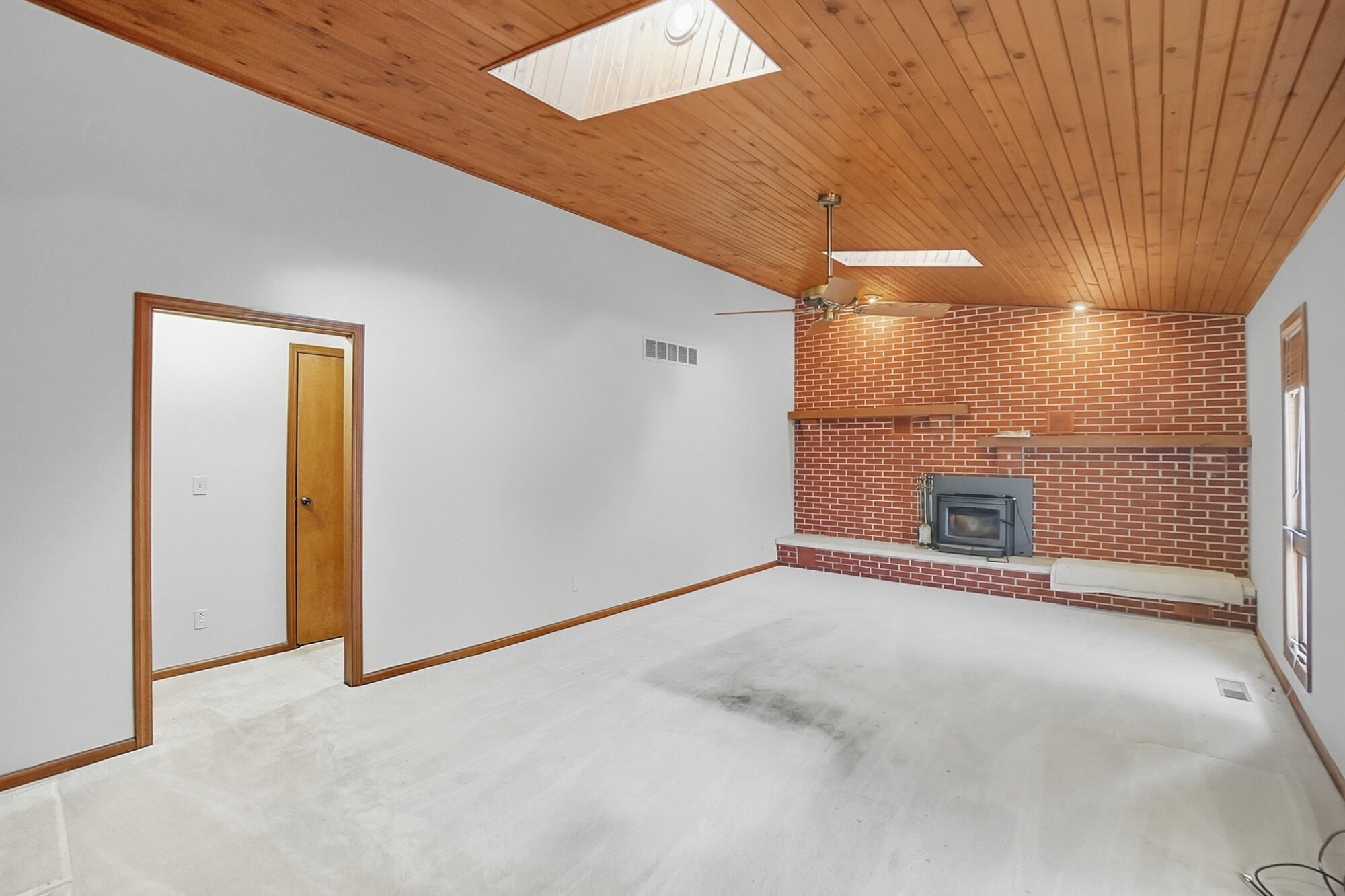 2524 Home Orchard Drive, Springfield, Ohio 45503