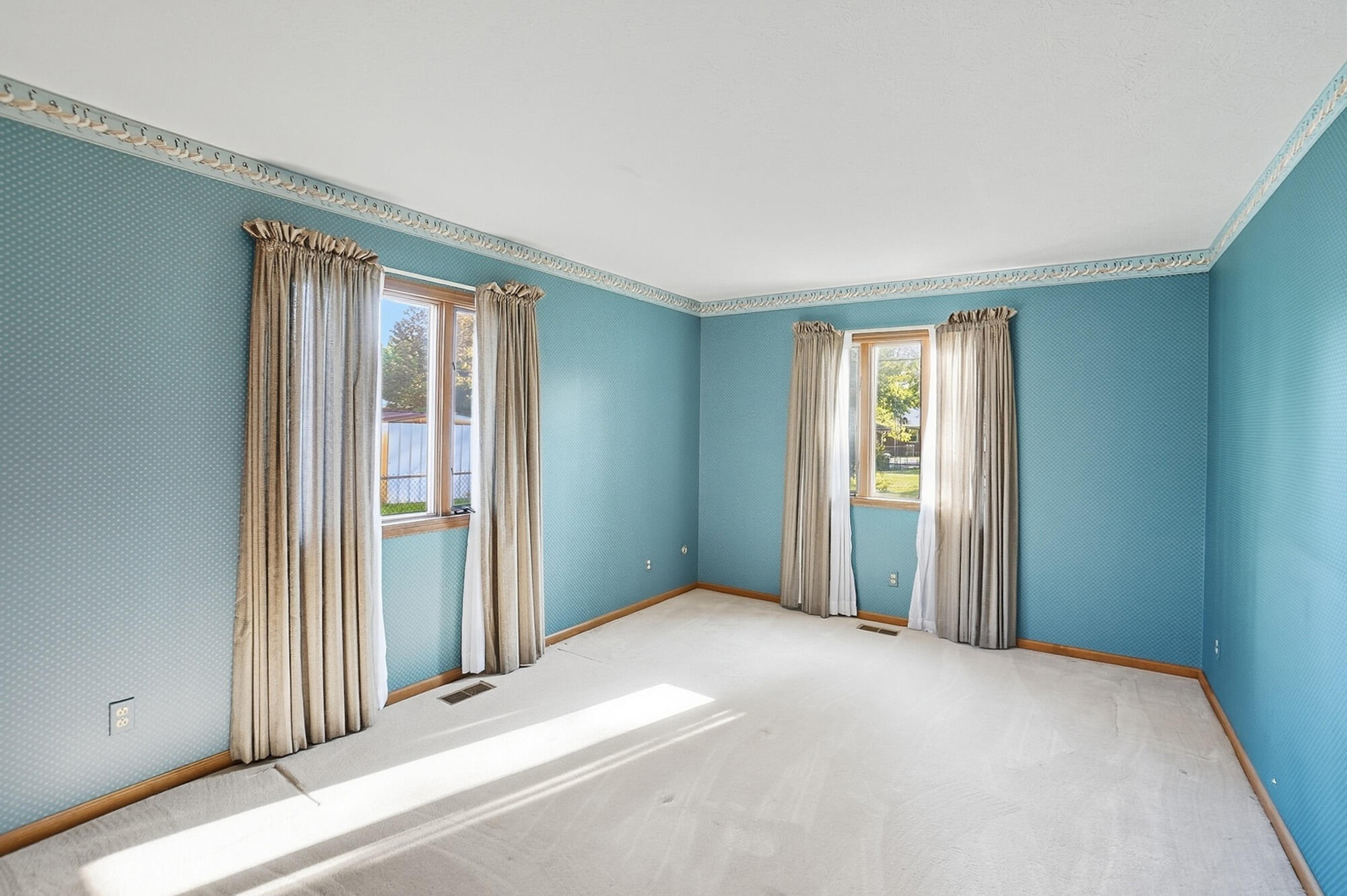 2524 Home Orchard Drive, Springfield, Ohio 45503