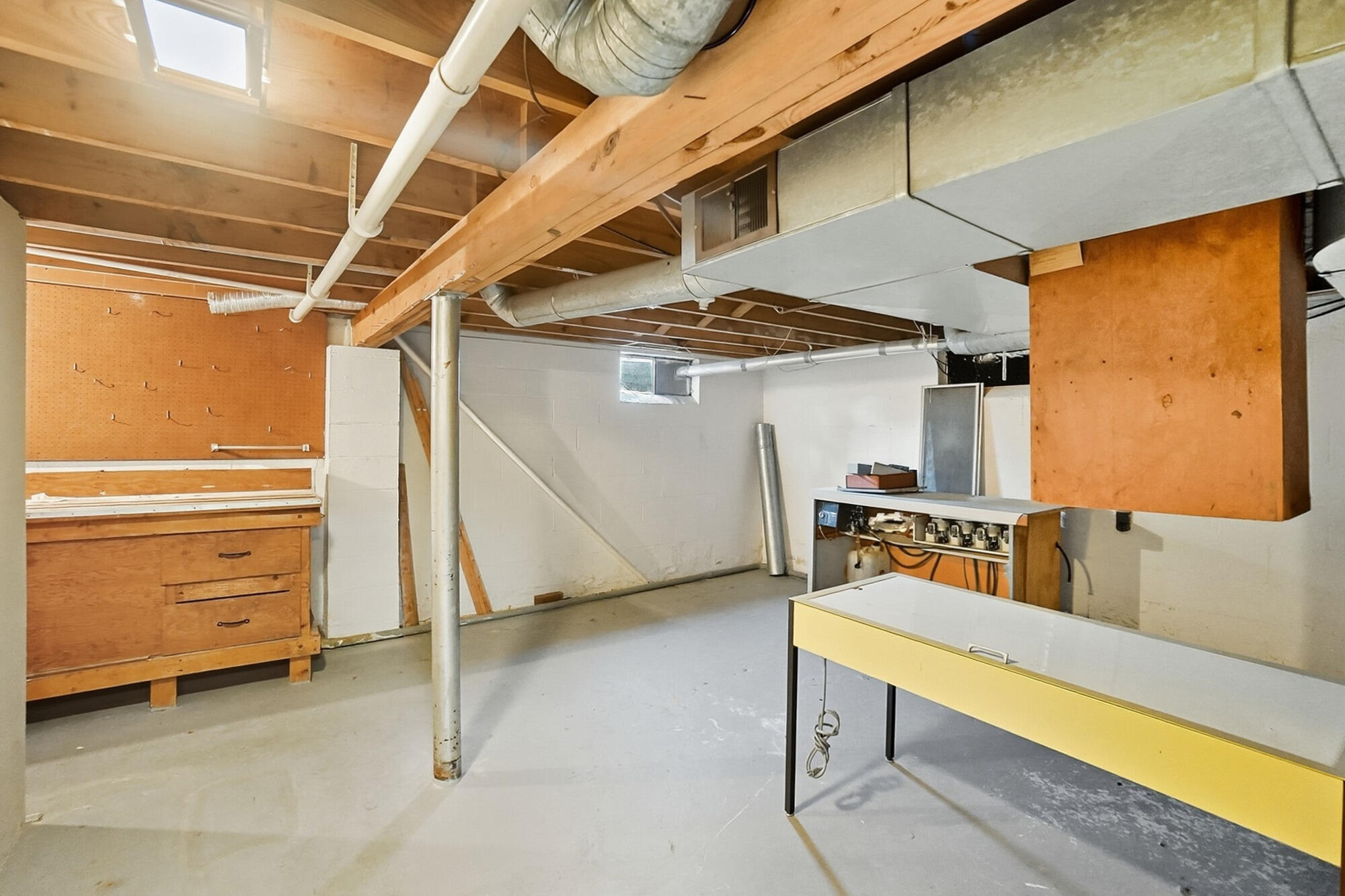 2524 Home Orchard Drive, Springfield, Ohio 45503