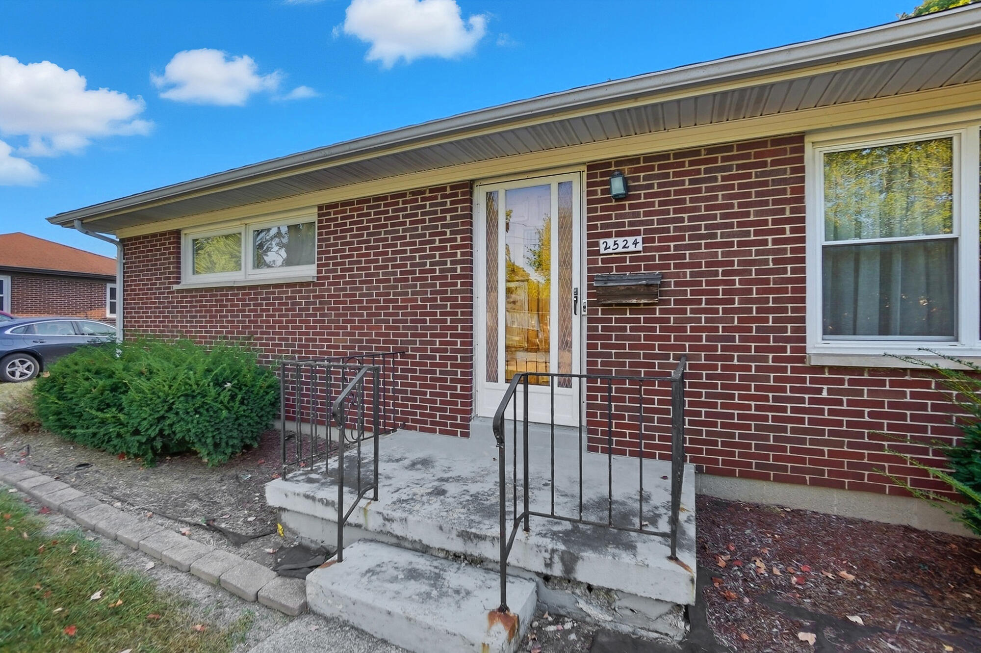 2524 Home Orchard Drive, Springfield, Ohio 45503