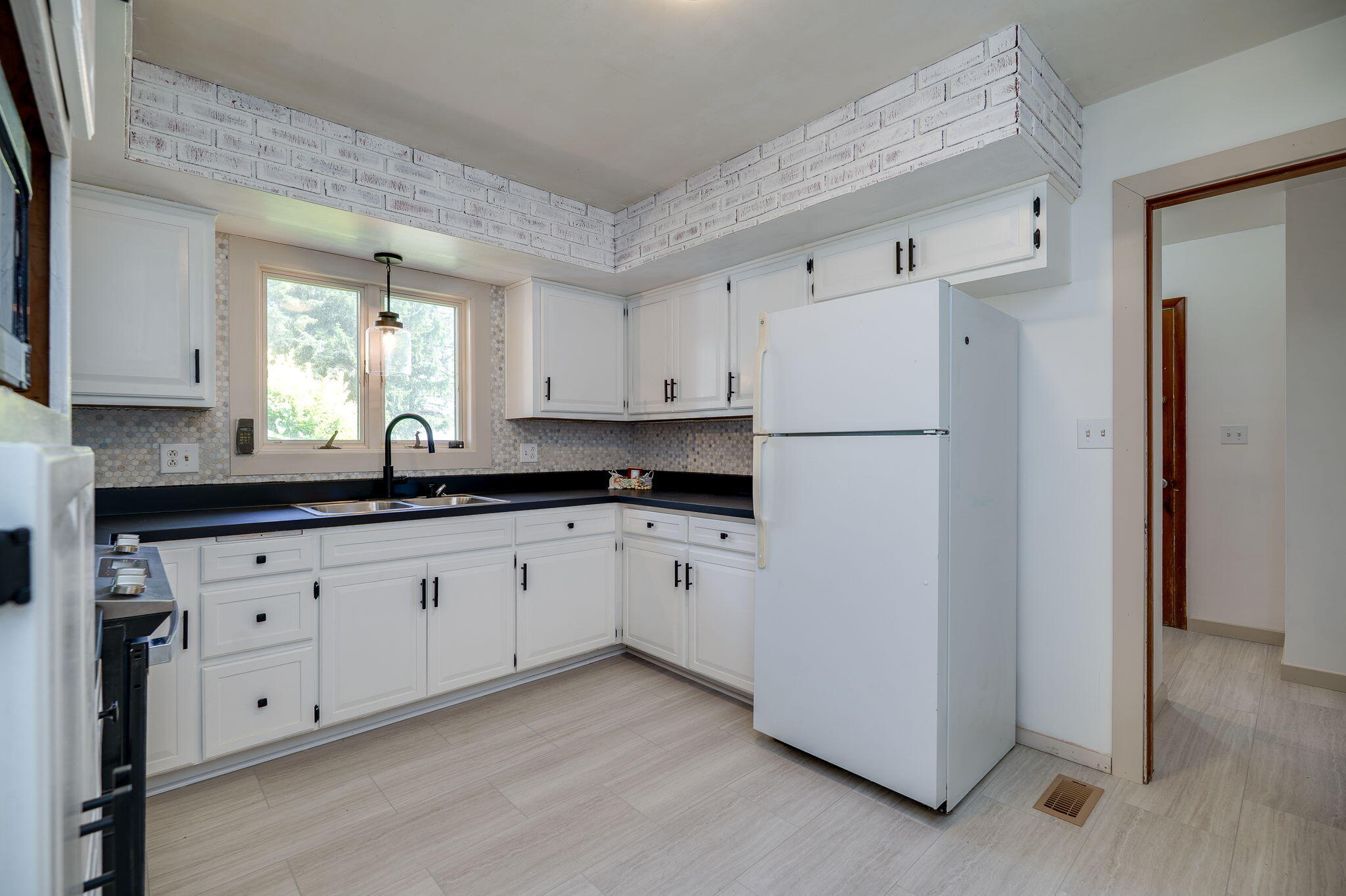 1810 Old Mill Road, Springfield, Ohio 45502