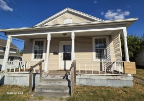 22 Seever Street, Springfield, Ohio 45506, 2 Bedrooms Bedrooms, ,1 BathroomBathrooms,Residential,For Sale,Seever,1038645