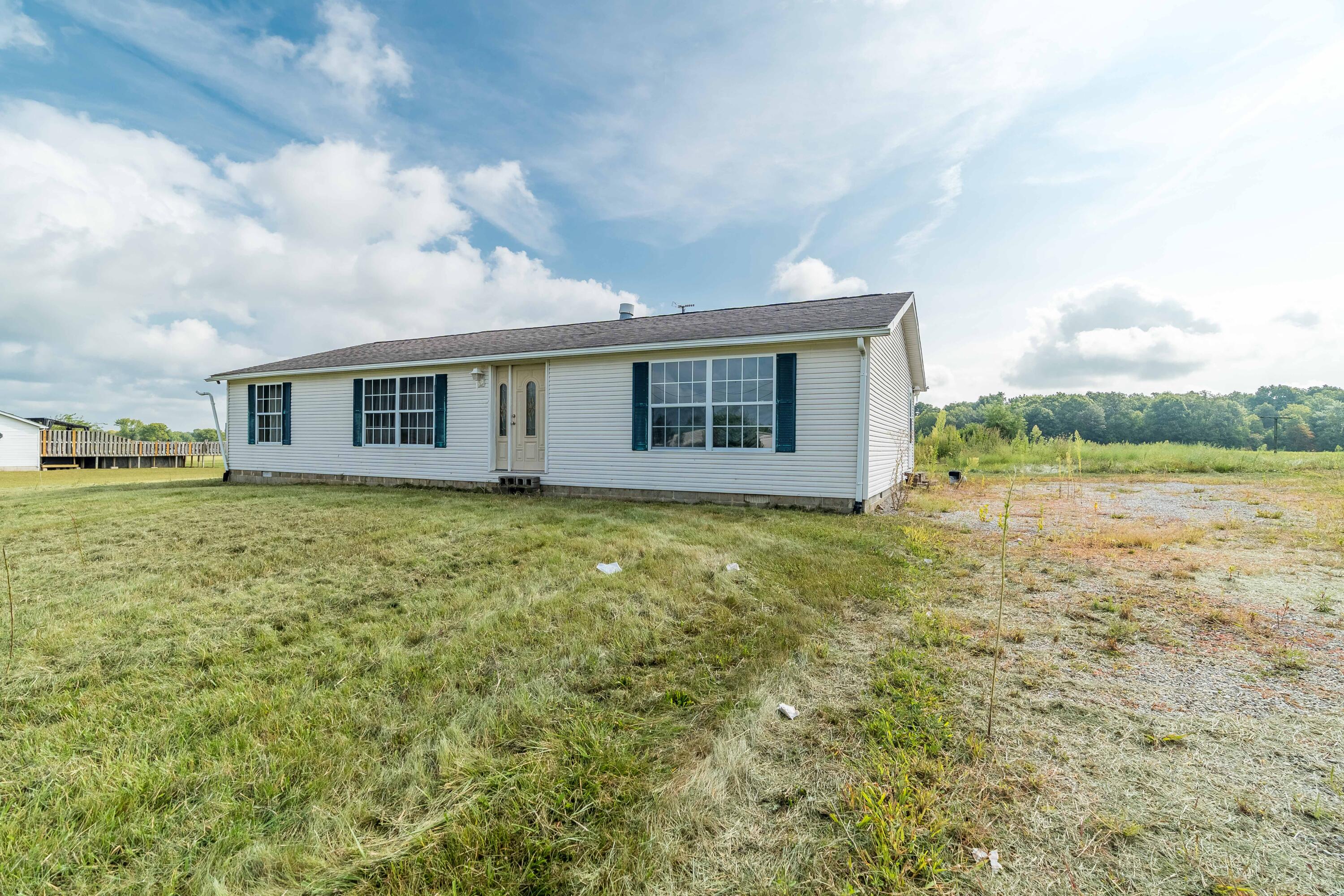 6791 Smith, Bradford, Ohio 45308