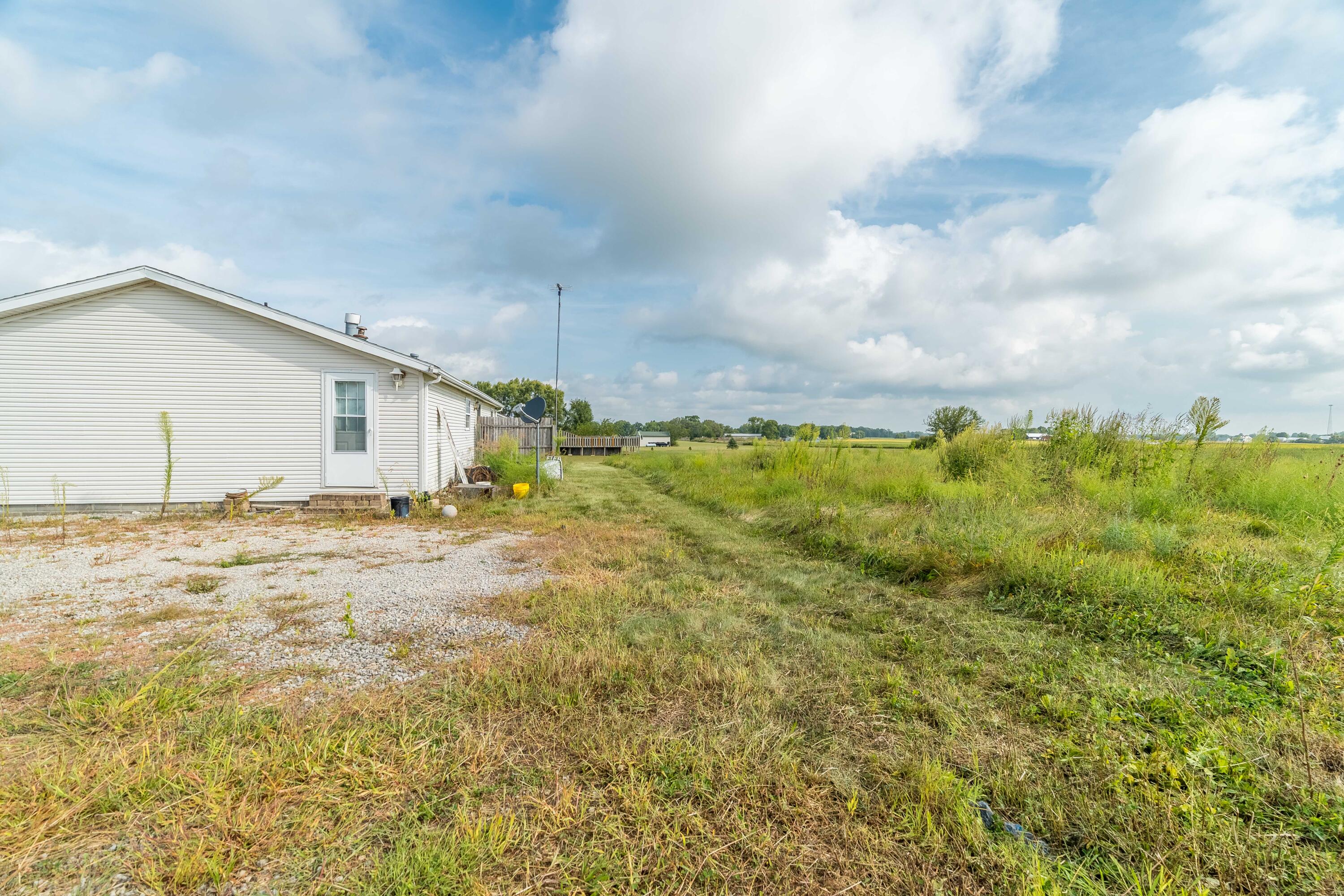 6791 Smith, Bradford, Ohio 45308