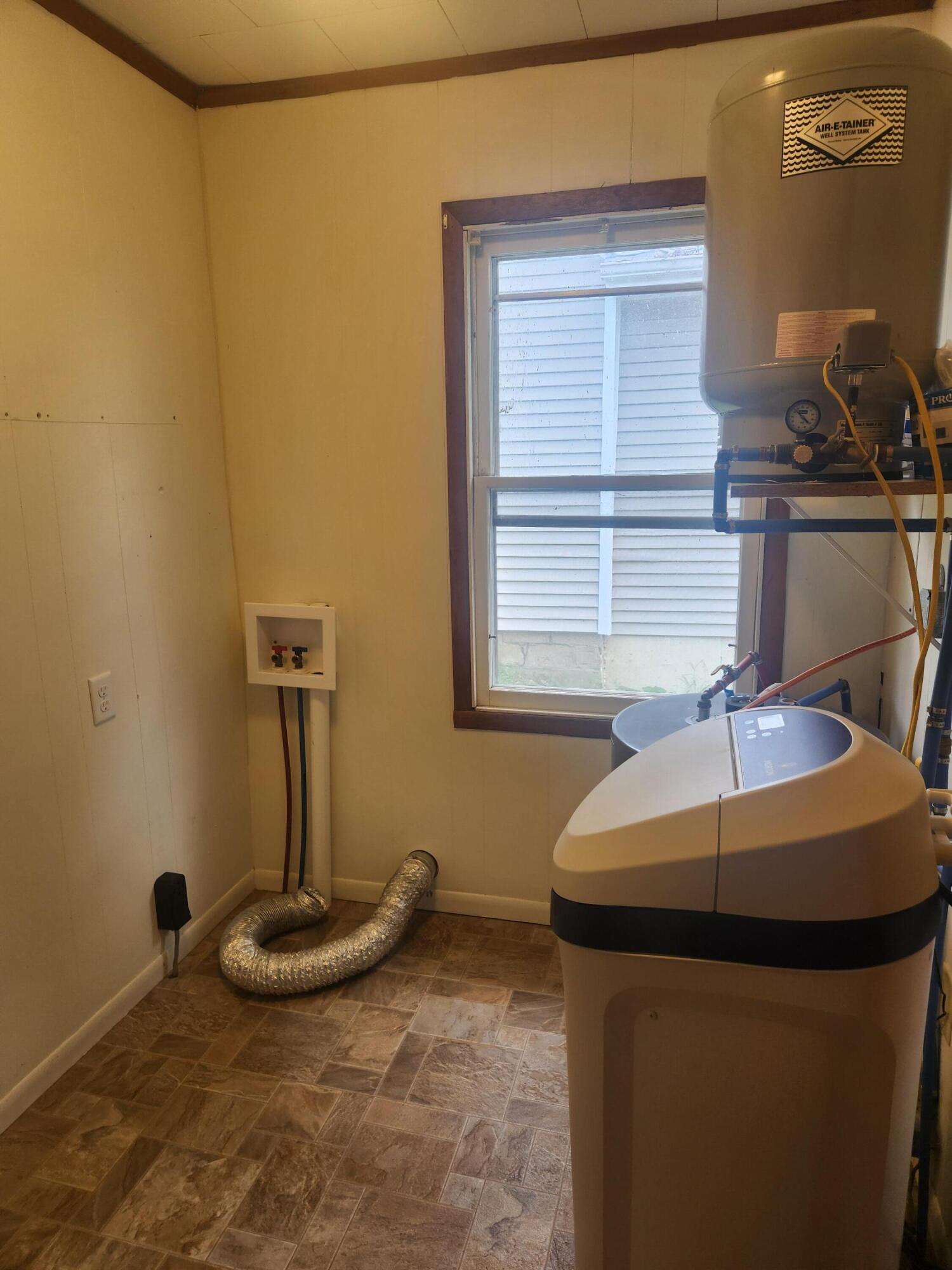 77 Canal Street, Montezuma, Ohio 45866