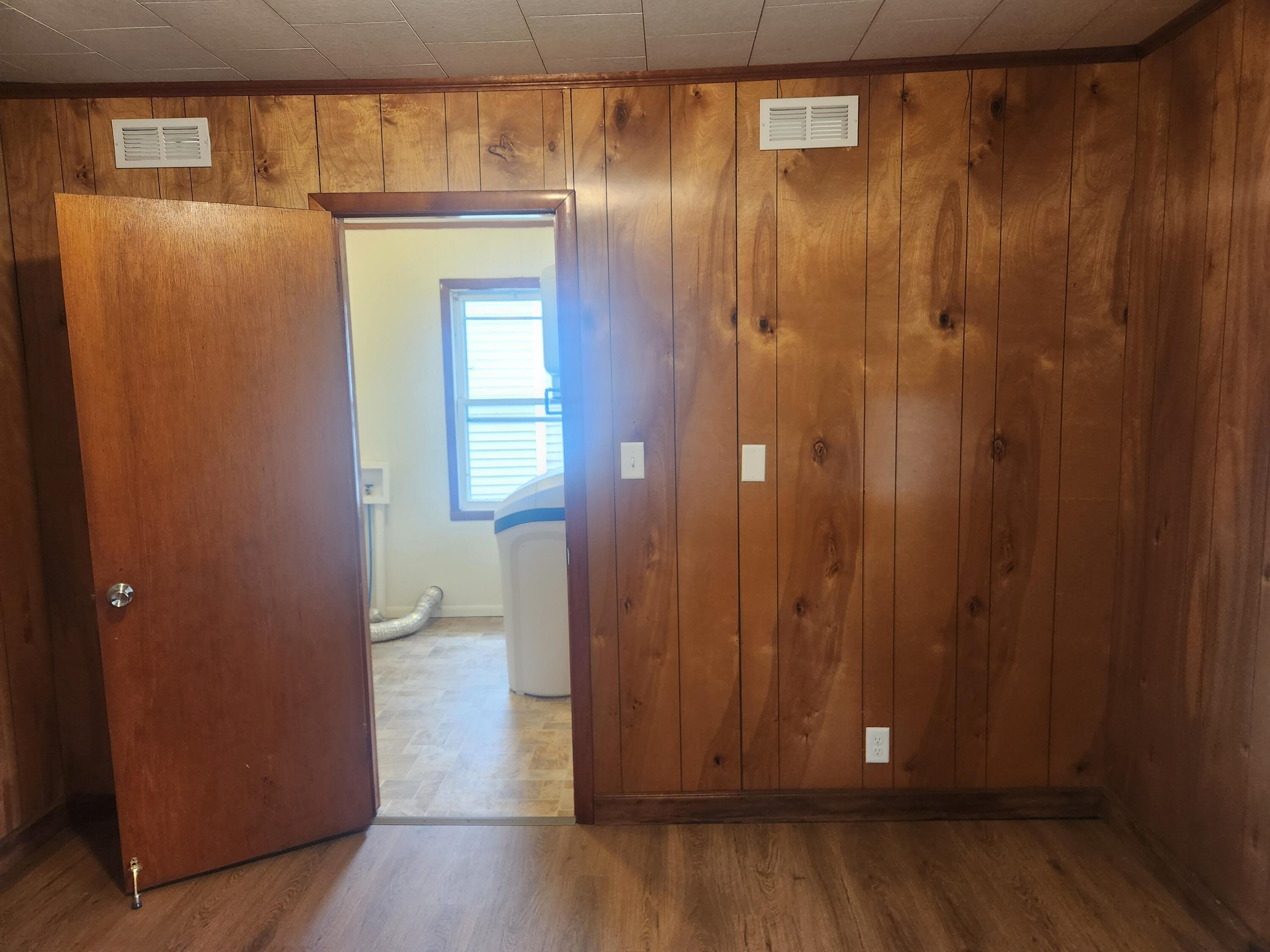 77 Canal Street, Montezuma, Ohio 45866