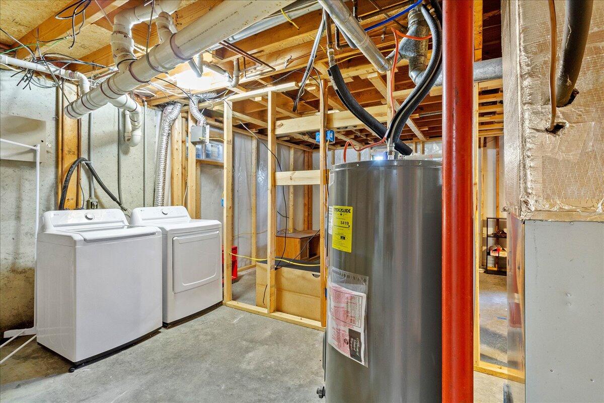 28 Lloyd Drive, North Lewisburg, Ohio 43060