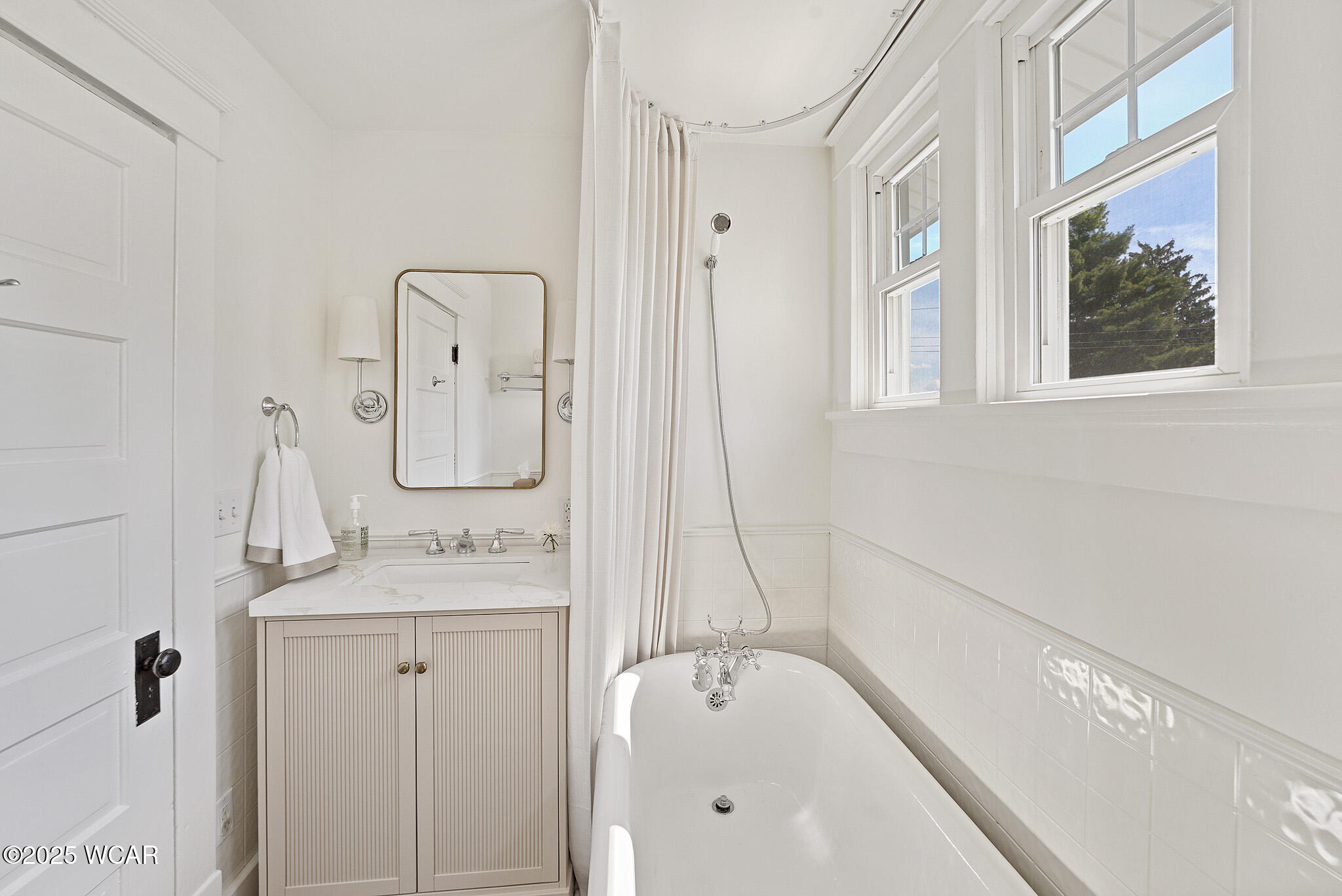 135 Grove Street Street, Bluffton, Ohio