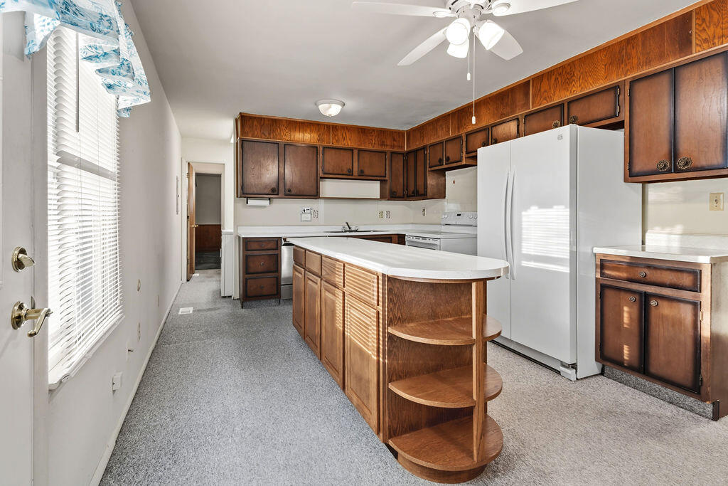 806 Candlewood Boulevard, Piqua, Ohio 45356