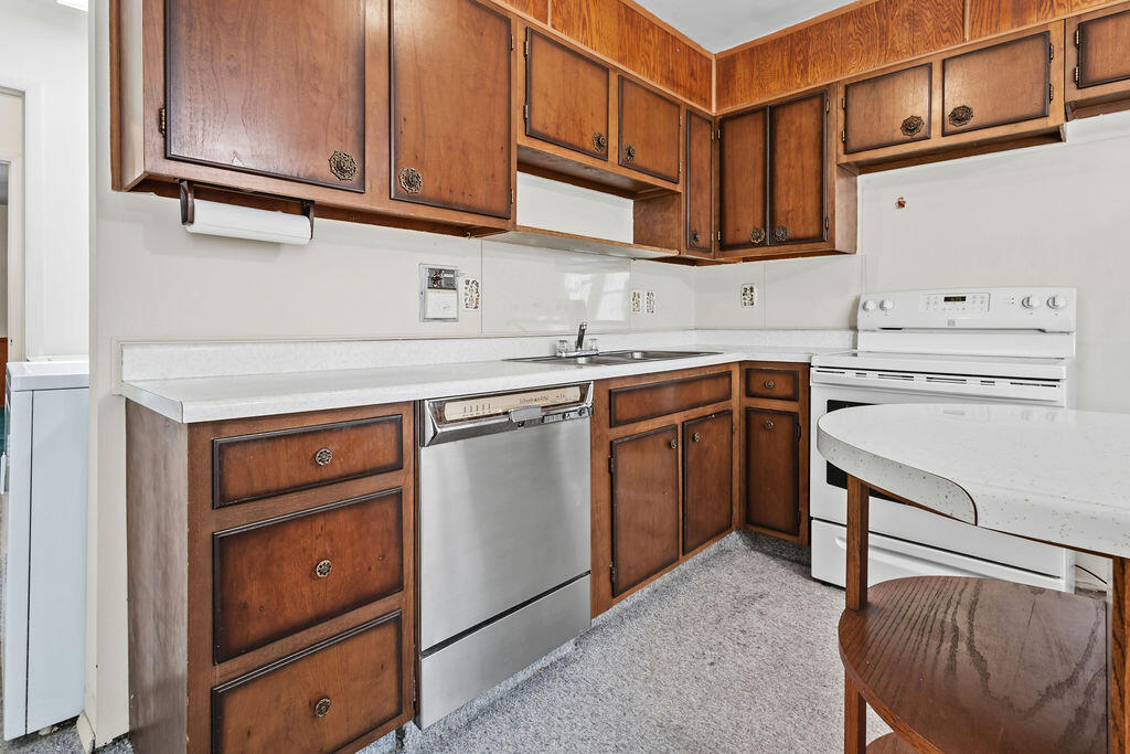 806 Candlewood Boulevard, Piqua, Ohio 45356