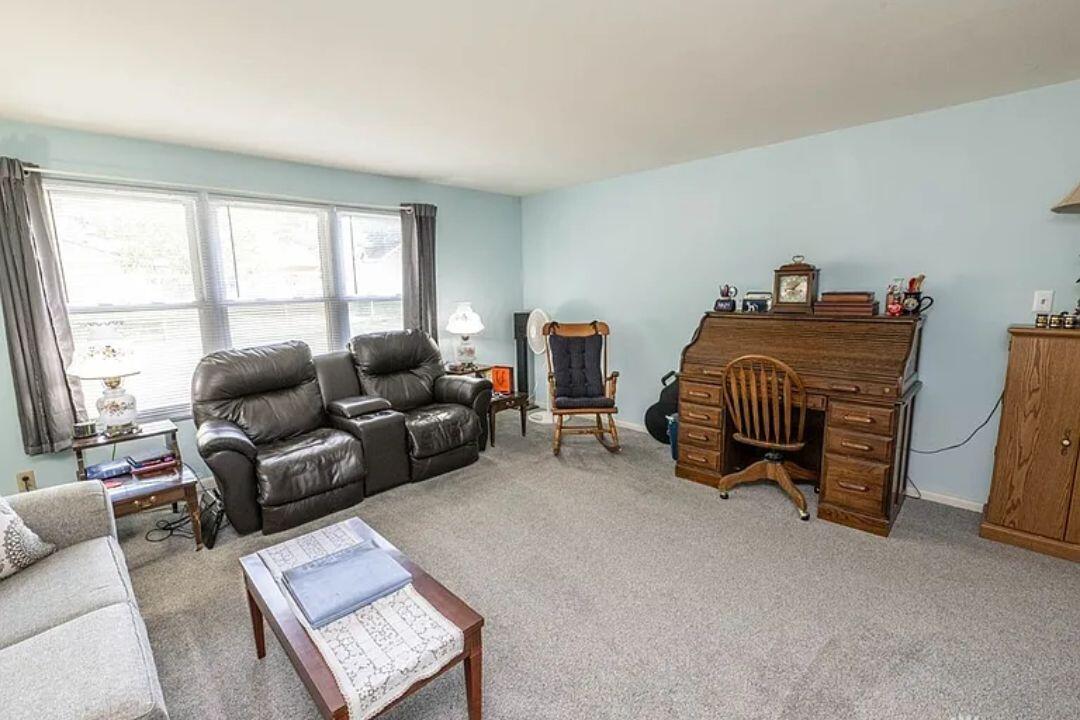 3154 Sherwood Park Drive, Springfield, Ohio 45505