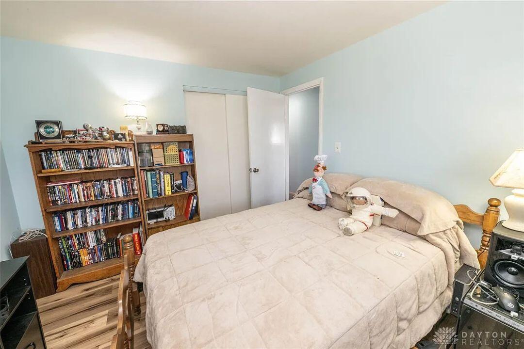 3154 Sherwood Park Drive, Springfield, Ohio 45505