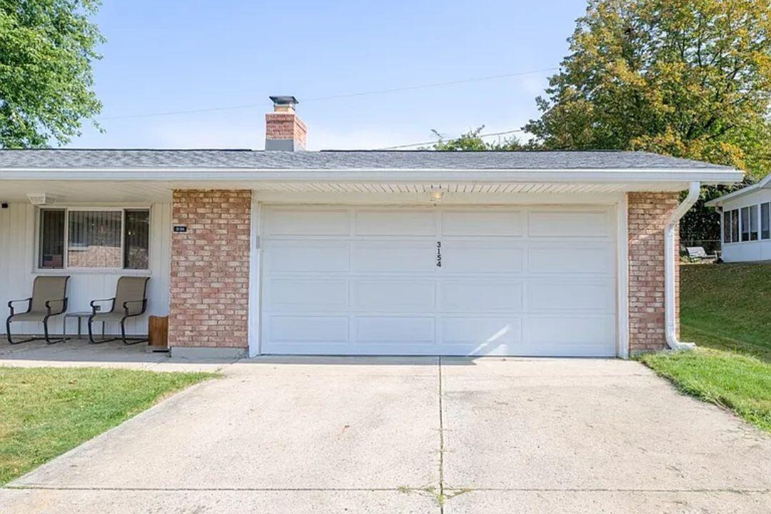3154 Sherwood Park Drive, Springfield, Ohio 45505