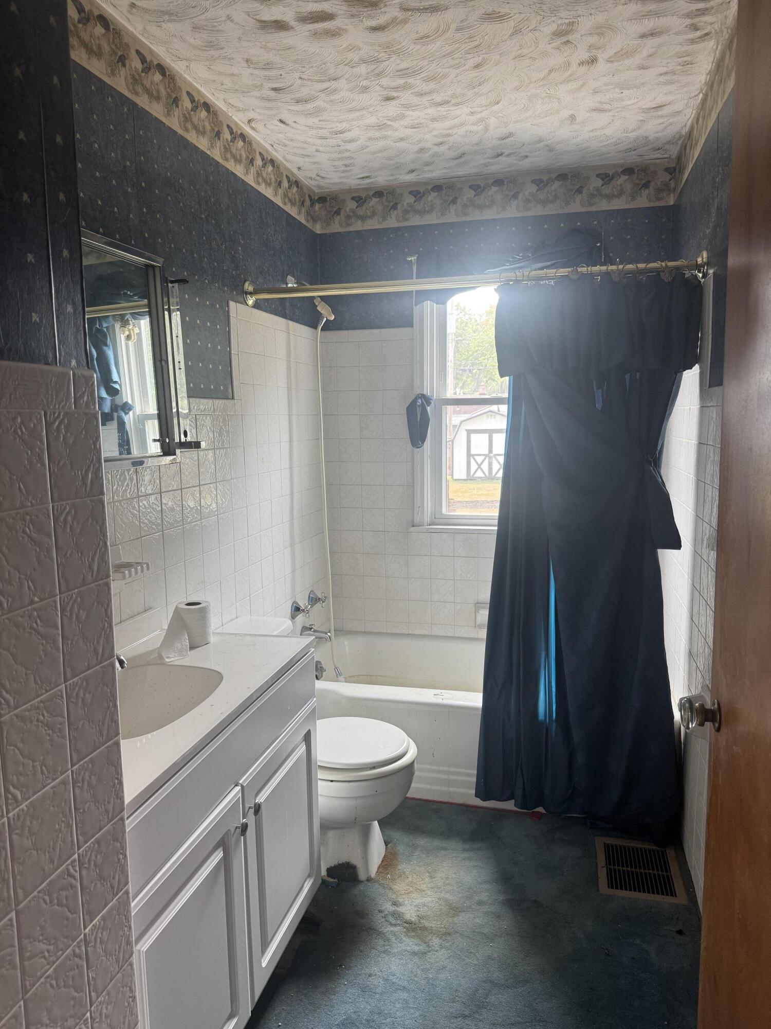 1915 Kenwood Avenue, Springfield, Ohio 45505