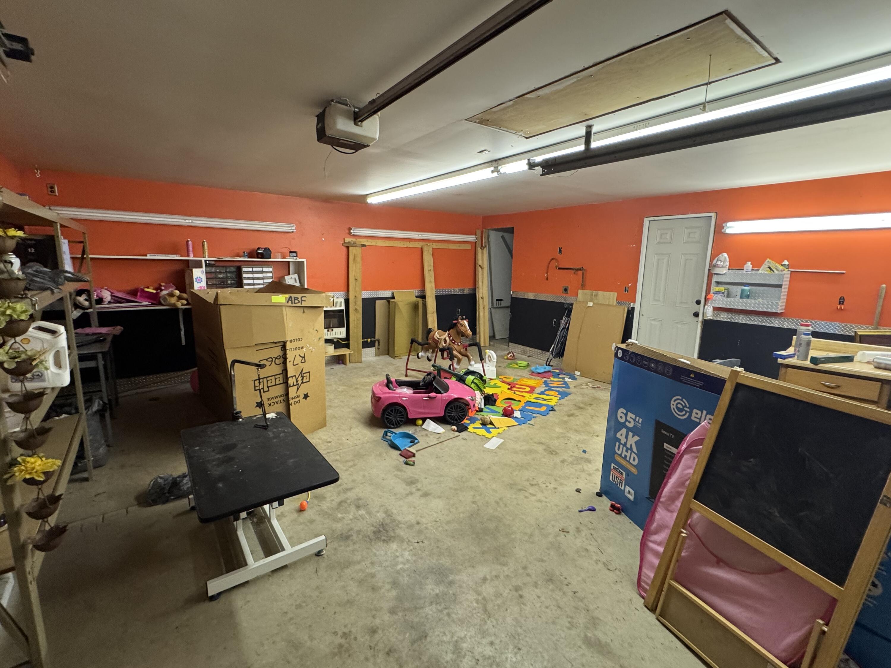 528 Geron Drive, Springfield, Ohio 45505