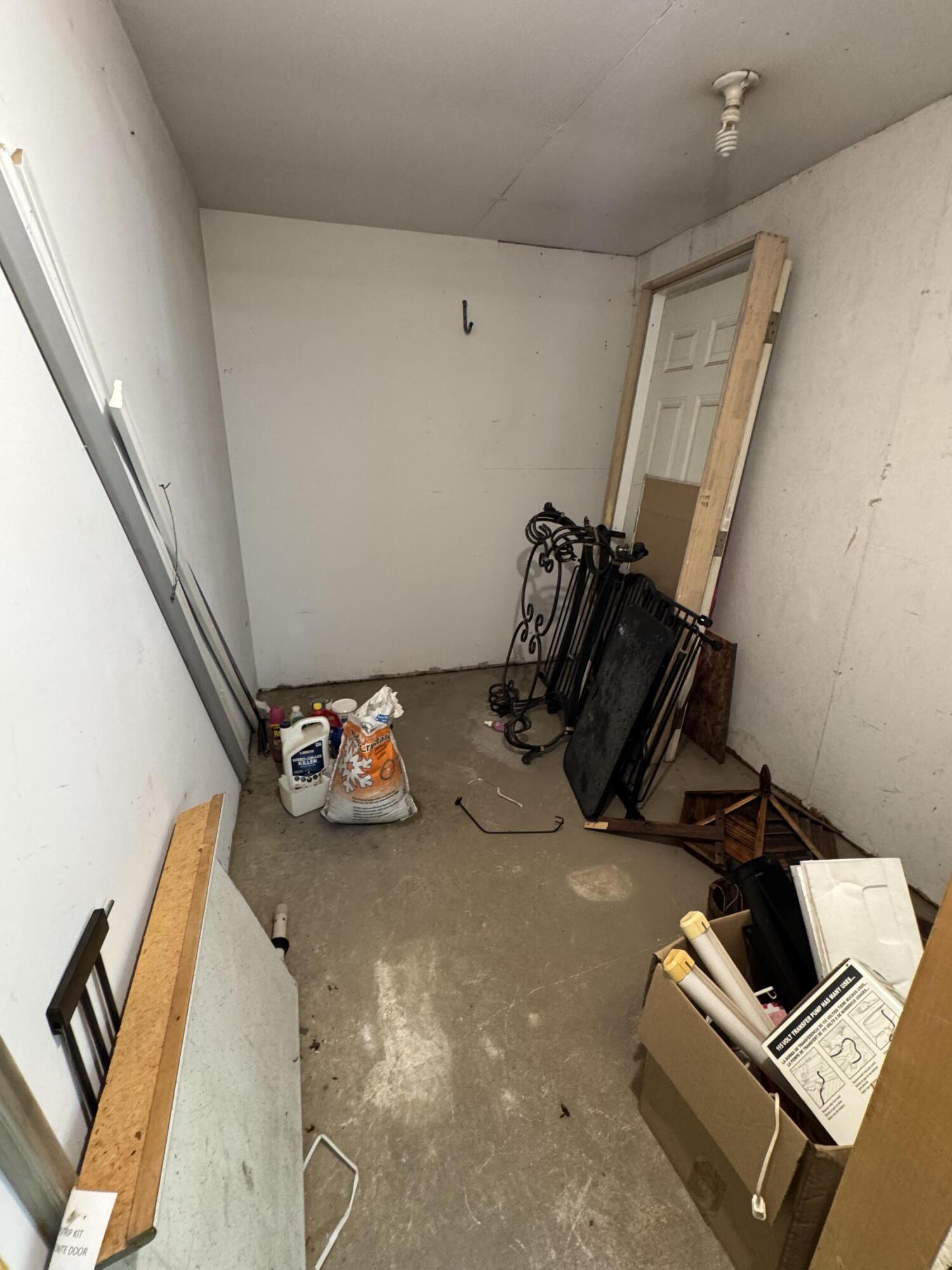 528 Geron Drive, Springfield, Ohio 45505