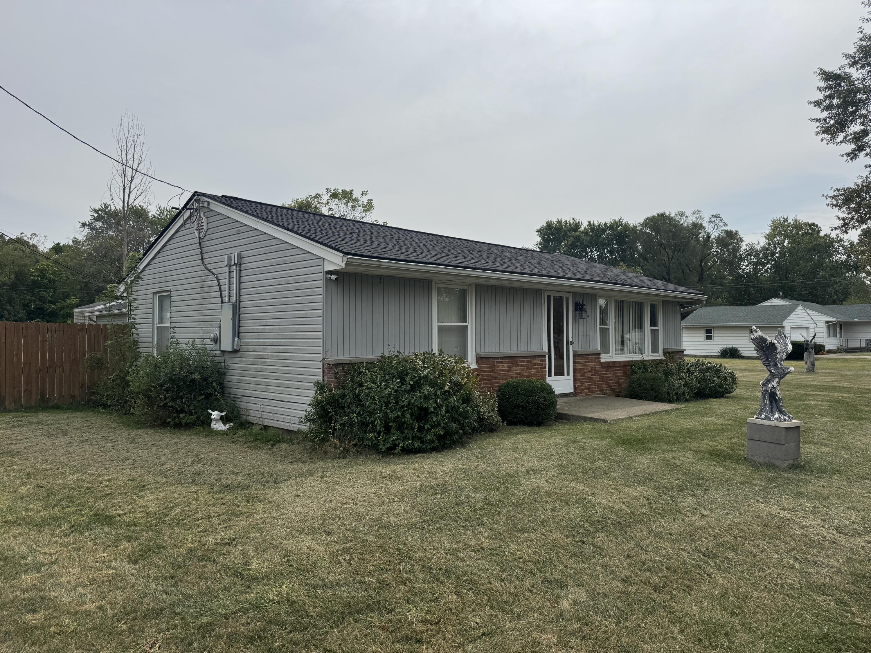 528 Geron Drive, Springfield, Ohio 45505