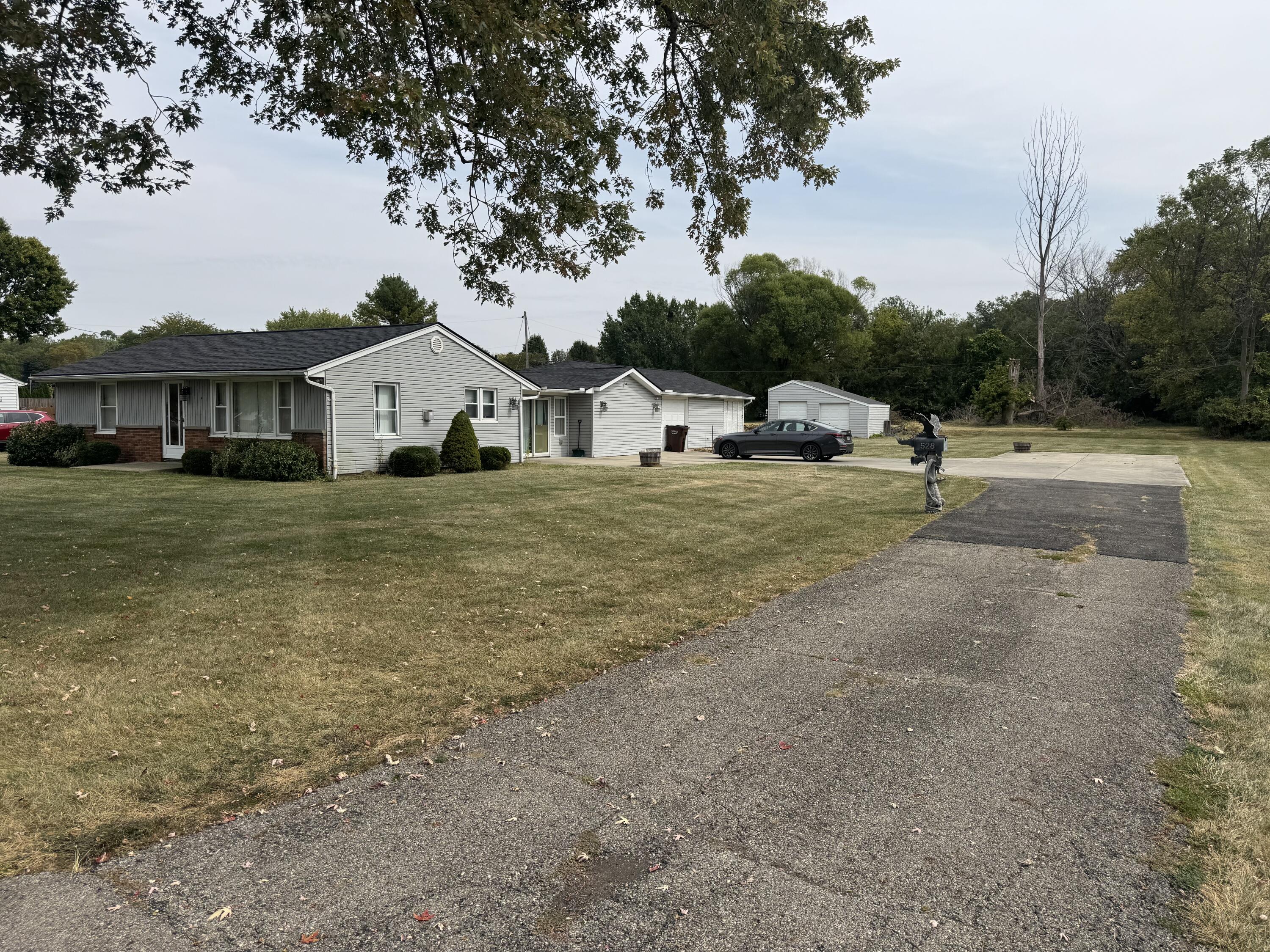 528 Geron Drive, Springfield, Ohio 45505