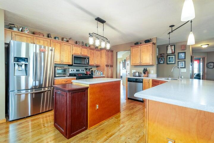 3425 Kropp Road, Grove City, Ohio 43123