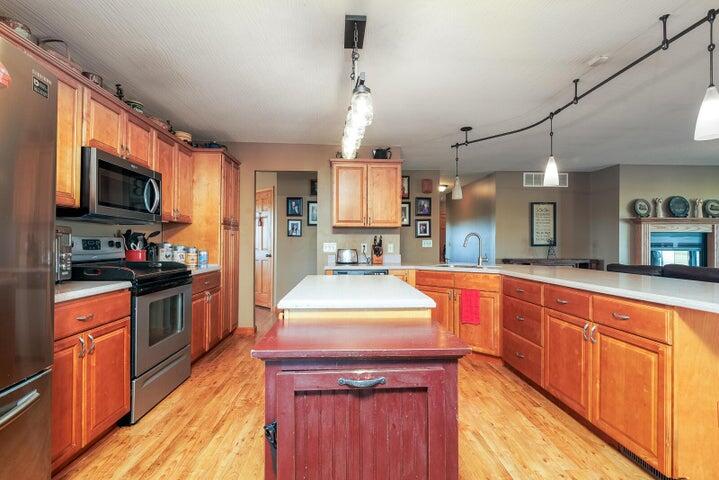 3425 Kropp Road, Grove City, Ohio 43123