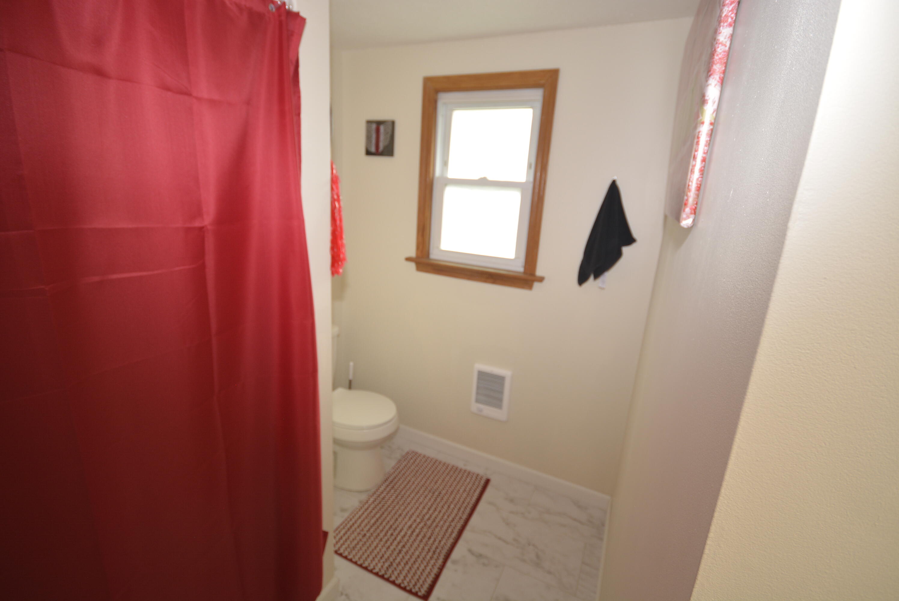 828 Circle Drive, Wapakoneta, Ohio 45895