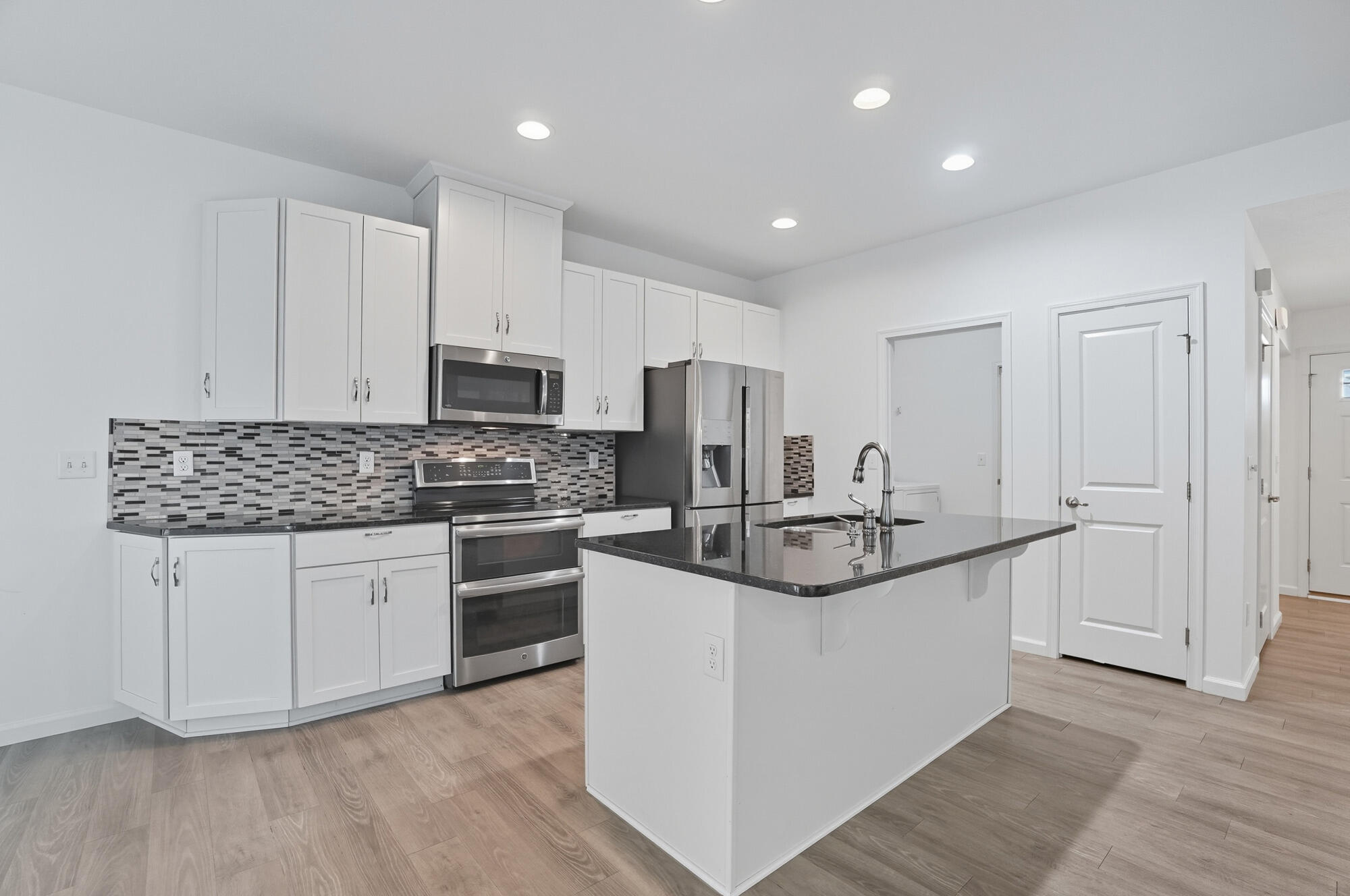 1932 Meadowsweet Drive, Lebanon, Ohio 45036