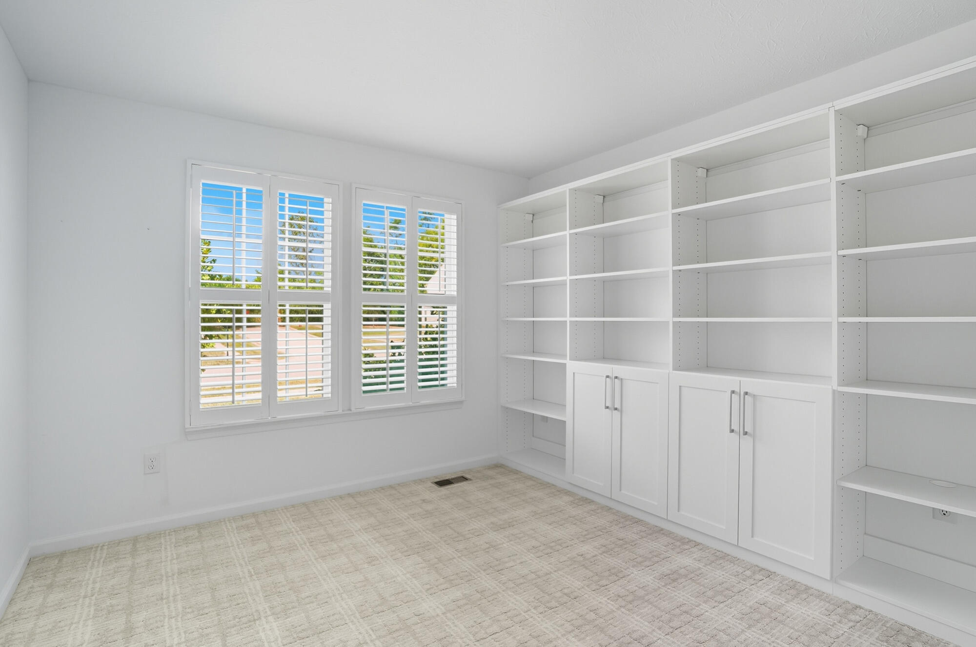 1932 Meadowsweet Drive, Lebanon, Ohio 45036