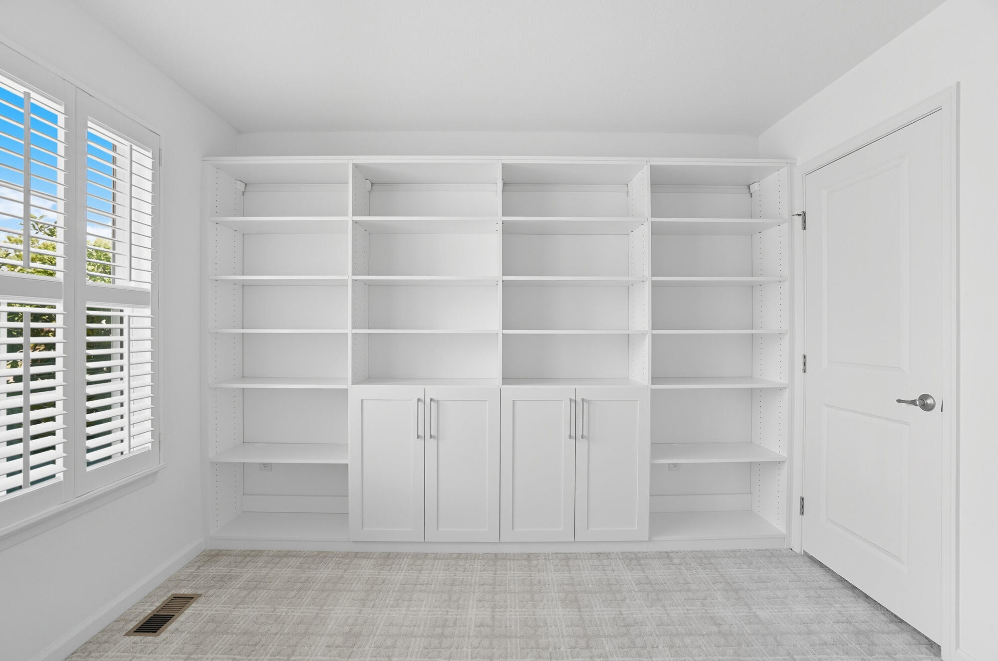 1932 Meadowsweet Drive, Lebanon, Ohio 45036