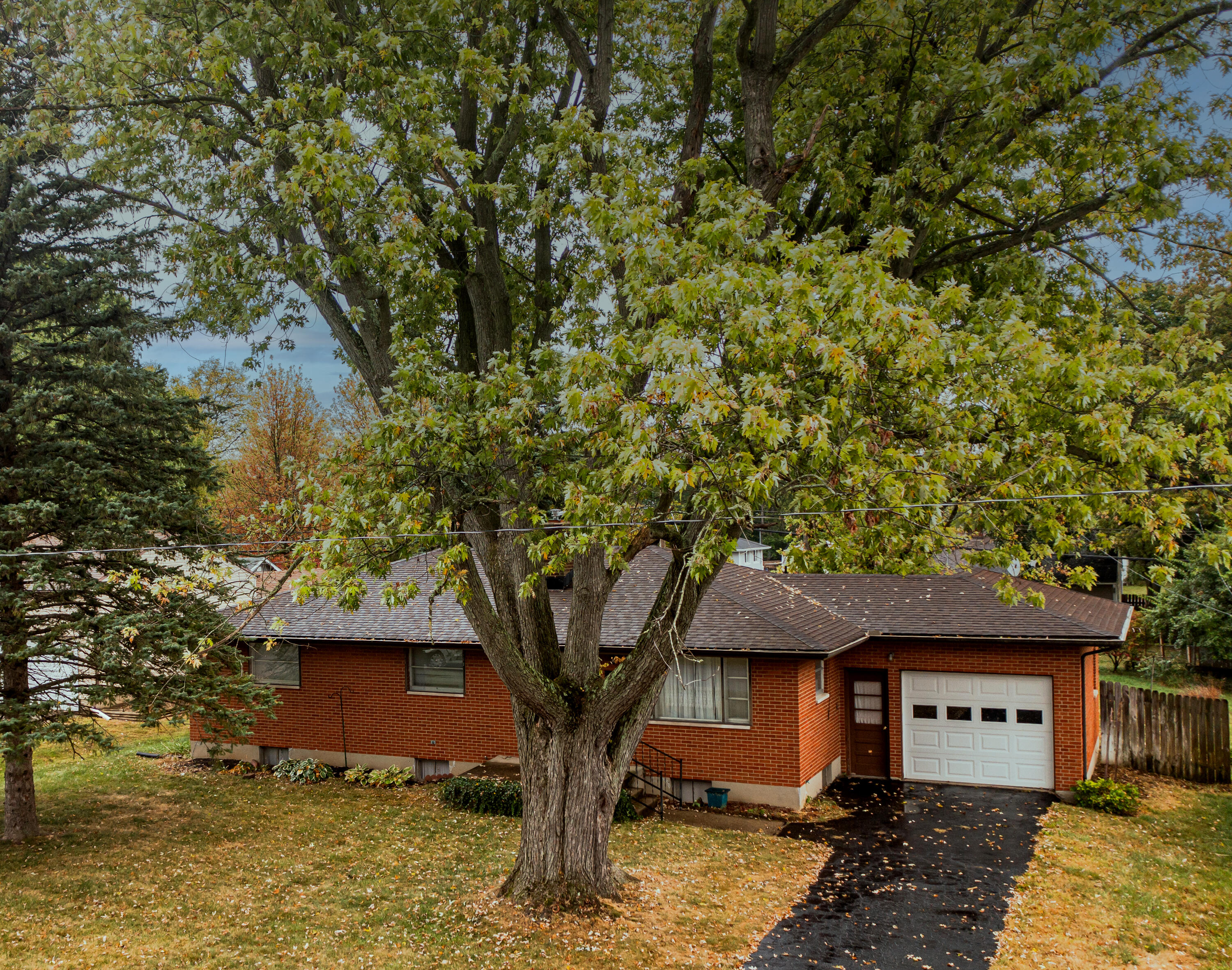 718 Bonnycastle Avenue, Englewood, Ohio 45322