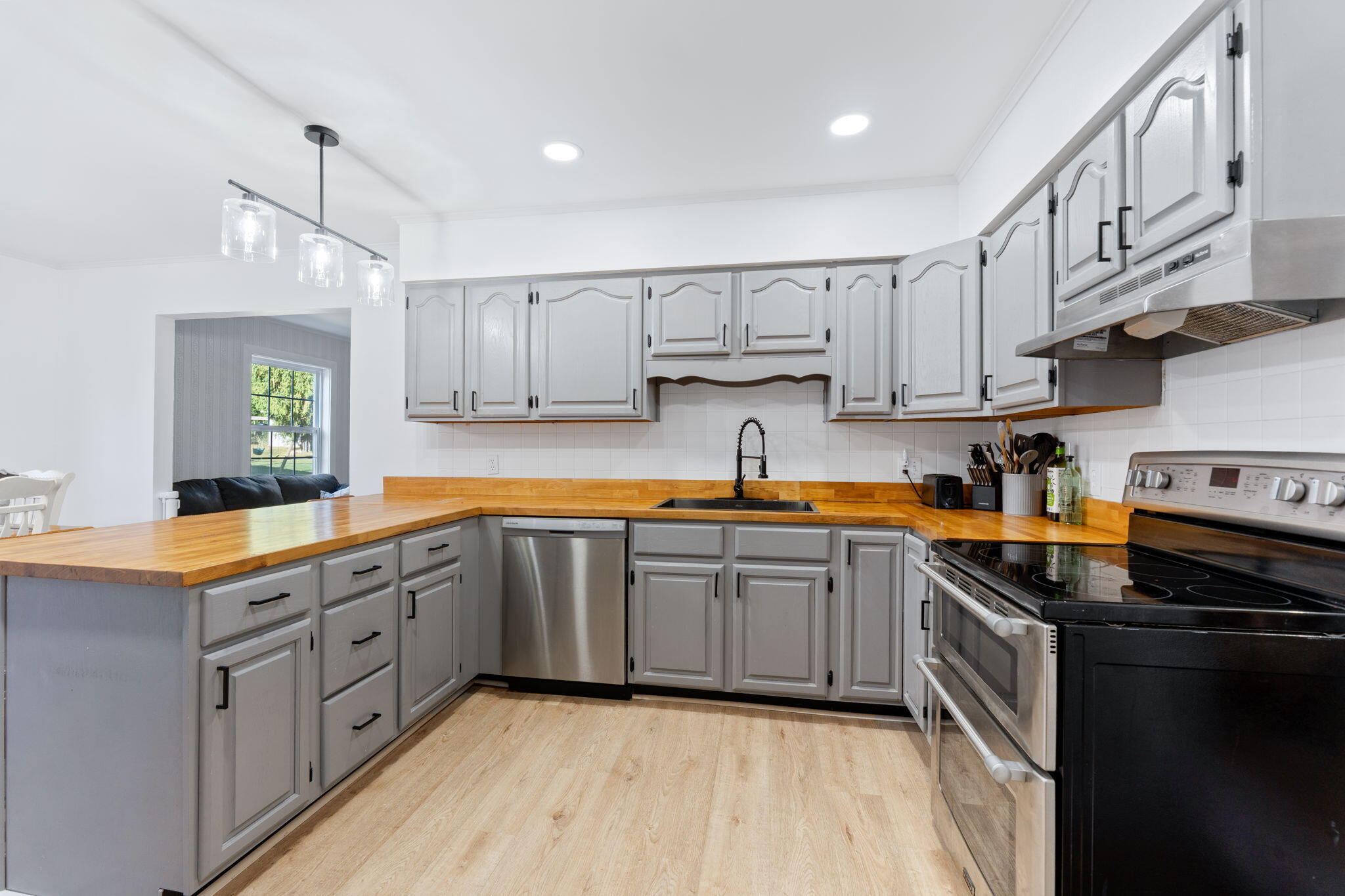 12160 Pamela Drive, Kenton, Ohio 43326