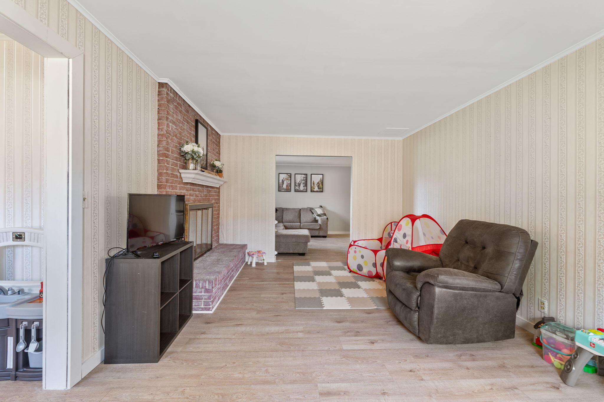 12160 Pamela Drive, Kenton, Ohio 43326