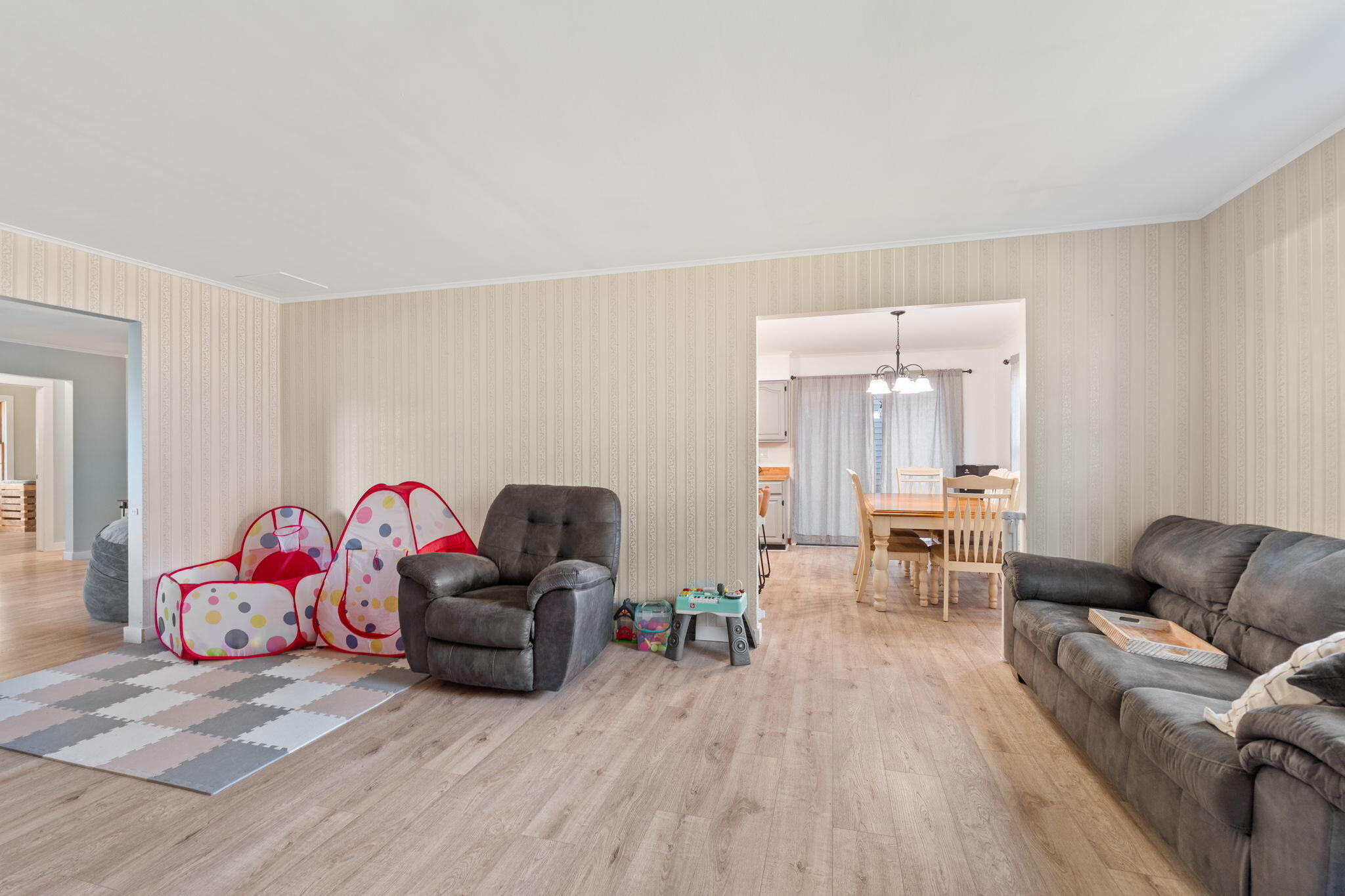 12160 Pamela Drive, Kenton, Ohio 43326