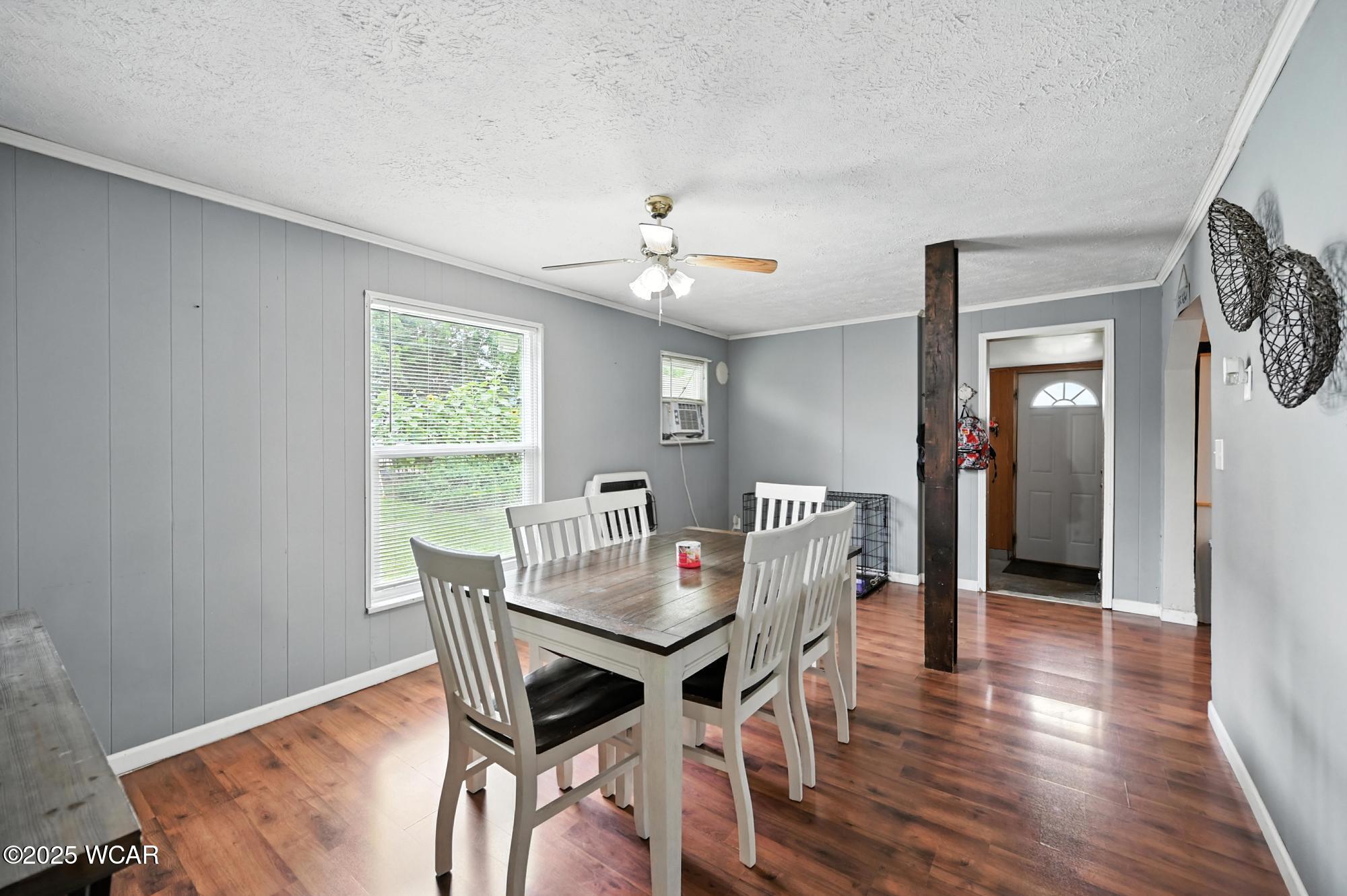 104 Railroad Street, Middle Point, Ohio