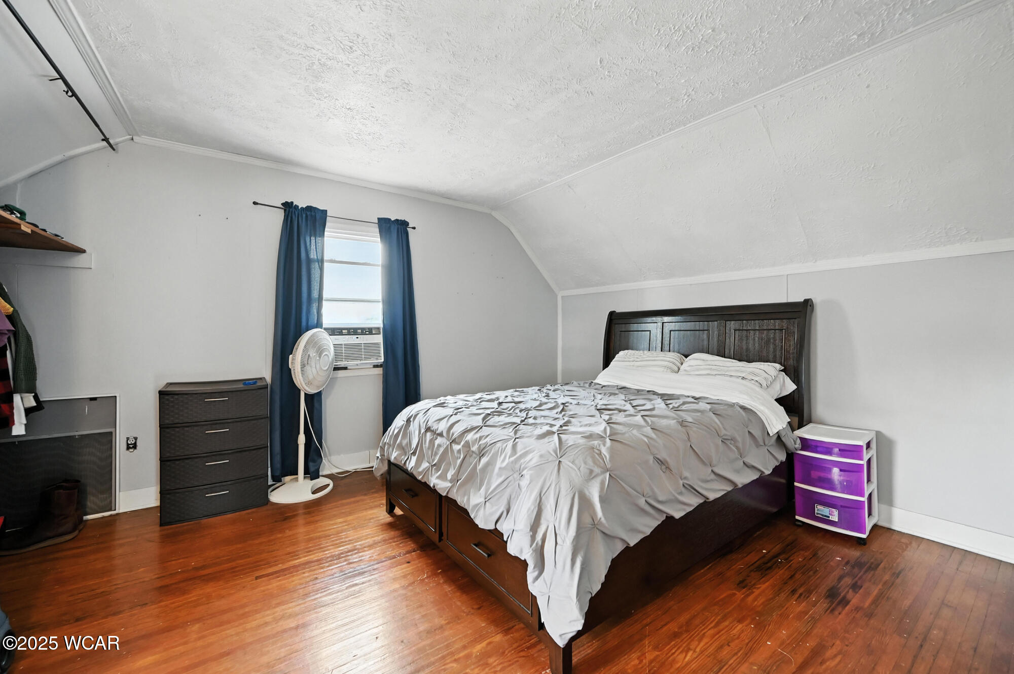 104 Railroad Street, Middle Point, Ohio