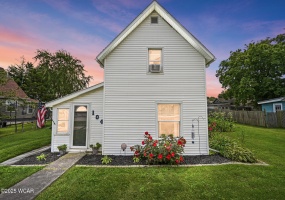 104 Railroad Street, Middle Point, Ohio, 3 Bedrooms Bedrooms, ,1 BathroomBathrooms,Residential,For Sale,Railroad,307808