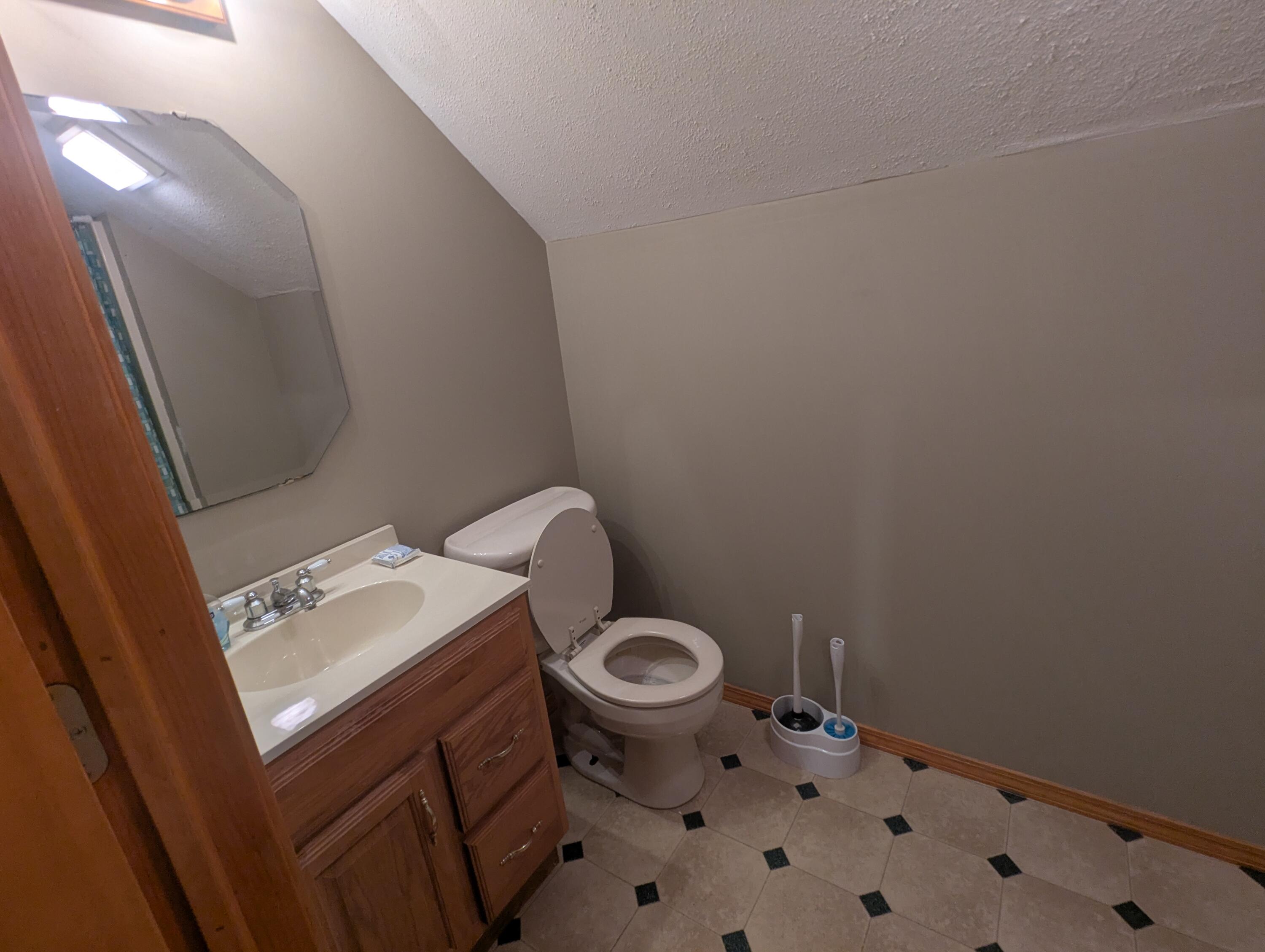 5025 Walzer Road, Russia, Ohio 45363