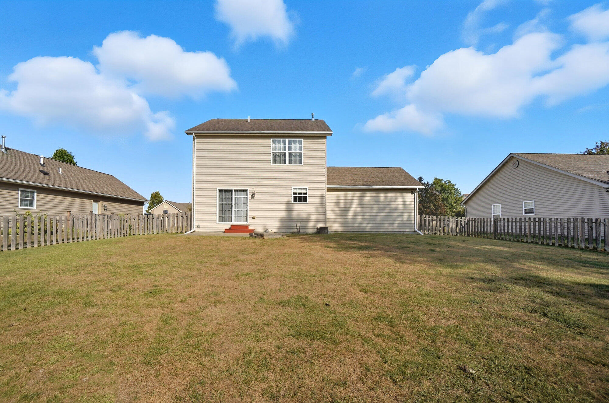 1760 Hunters Ridge Drive, Troy, Ohio 45373