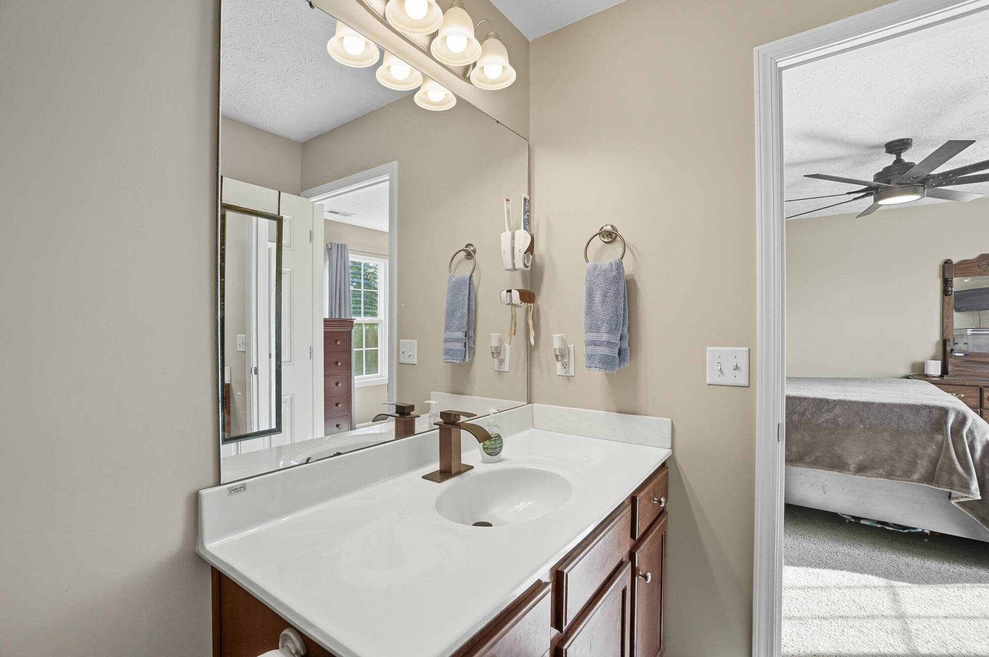 1760 Hunters Ridge Drive, Troy, Ohio 45373