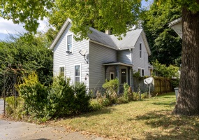110 Madison Avenue, Springfield, Ohio 45504, 3 Bedrooms Bedrooms, ,1 BathroomBathrooms,Residential,For Sale,Madison,1041571