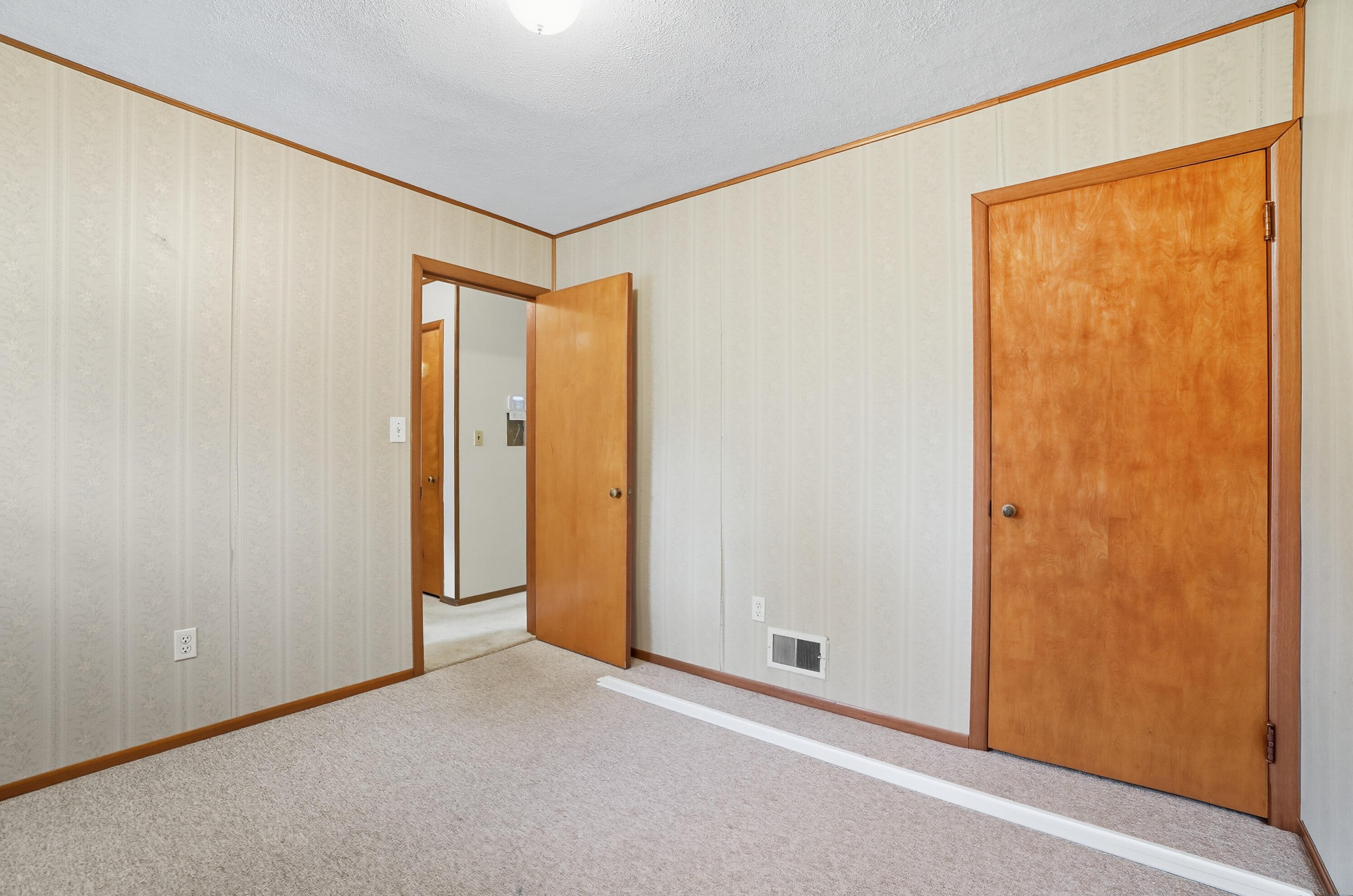 3161 Dayton Road, Springfield, Ohio 45506