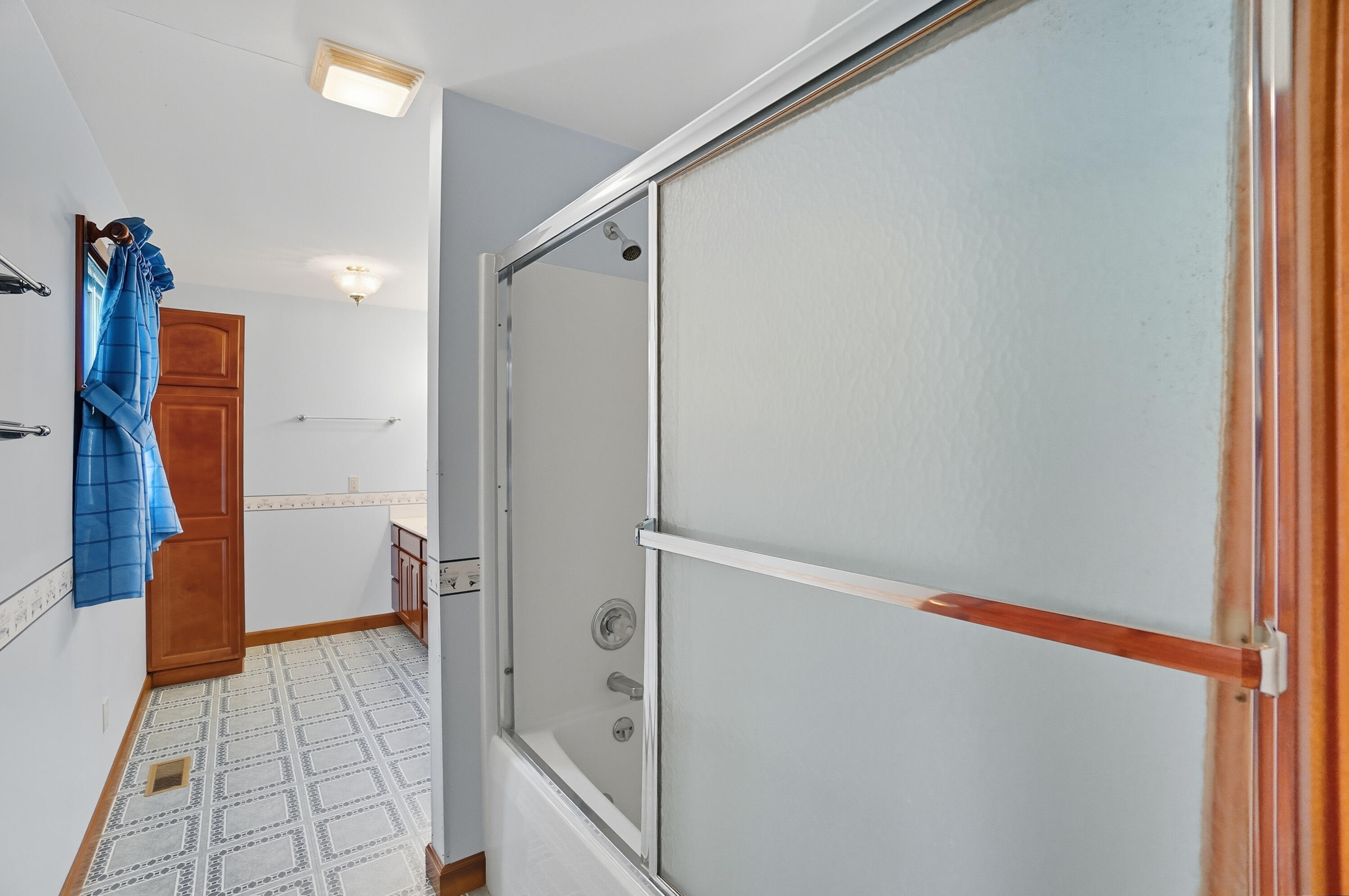 5800 Old Columbus Cincinnati Road, South Charleston, Ohio 45368