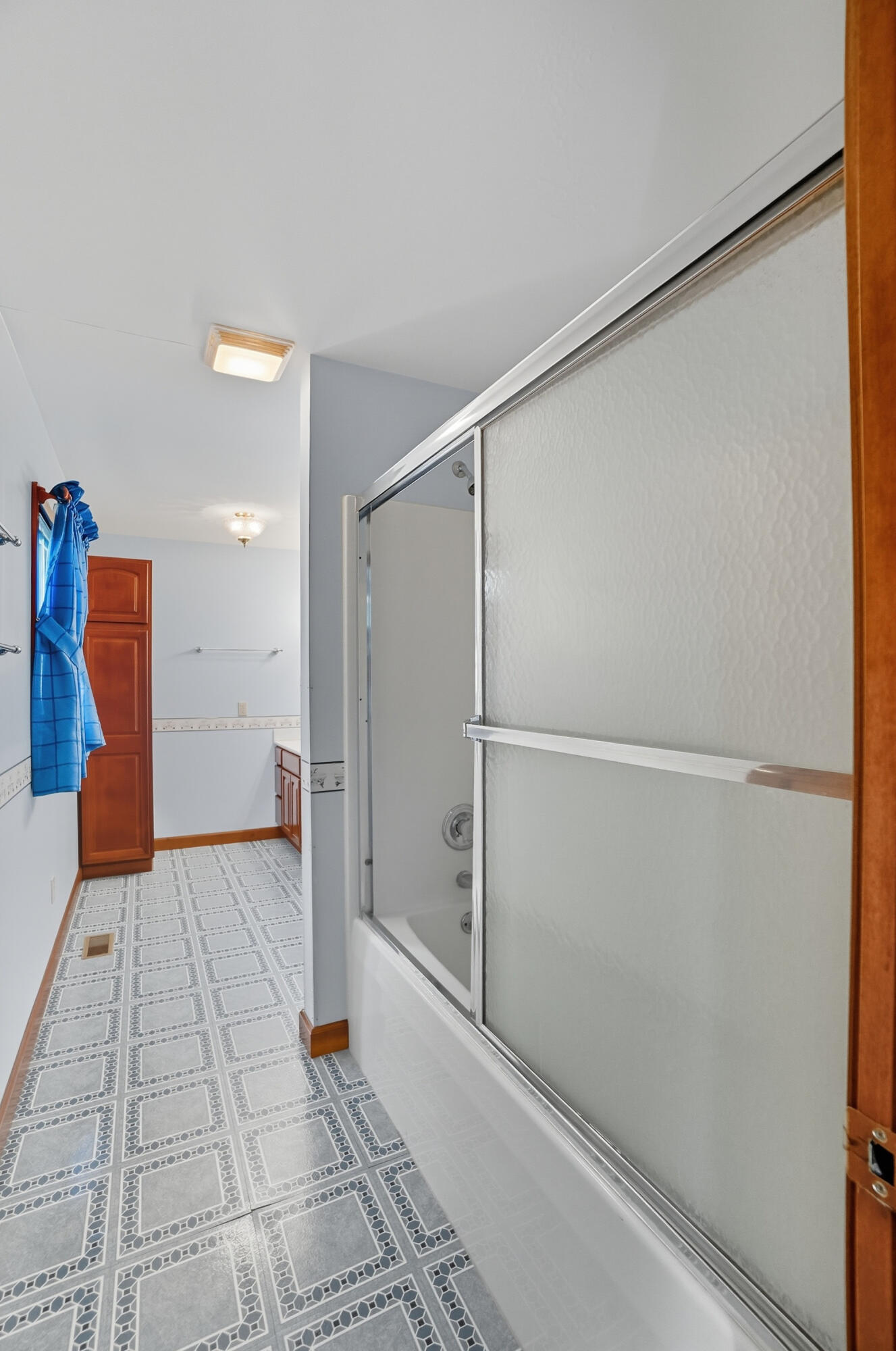 5800 Old Columbus Cincinnati Road, South Charleston, Ohio 45368