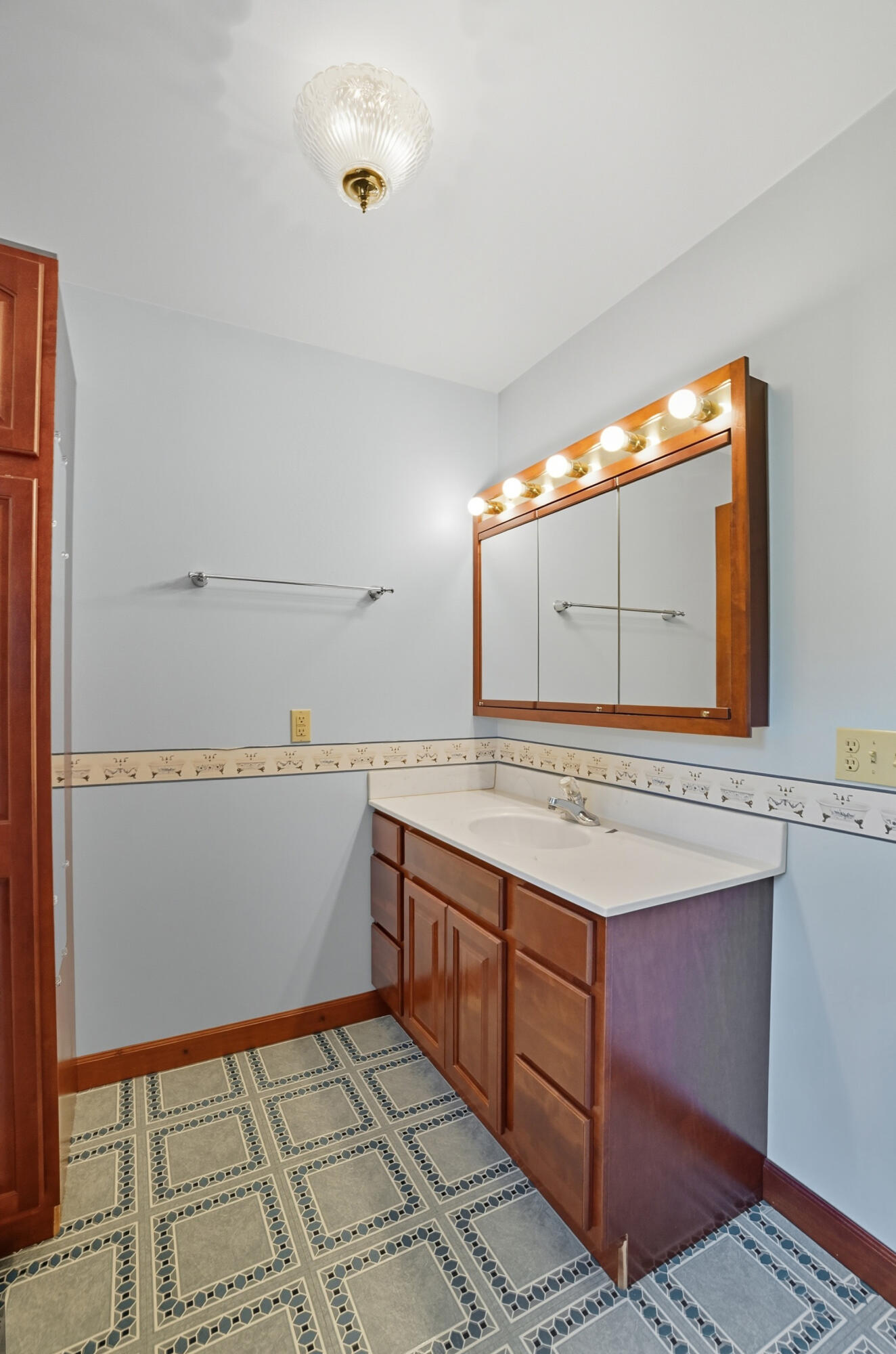 5800 Old Columbus Cincinnati Road, South Charleston, Ohio 45368