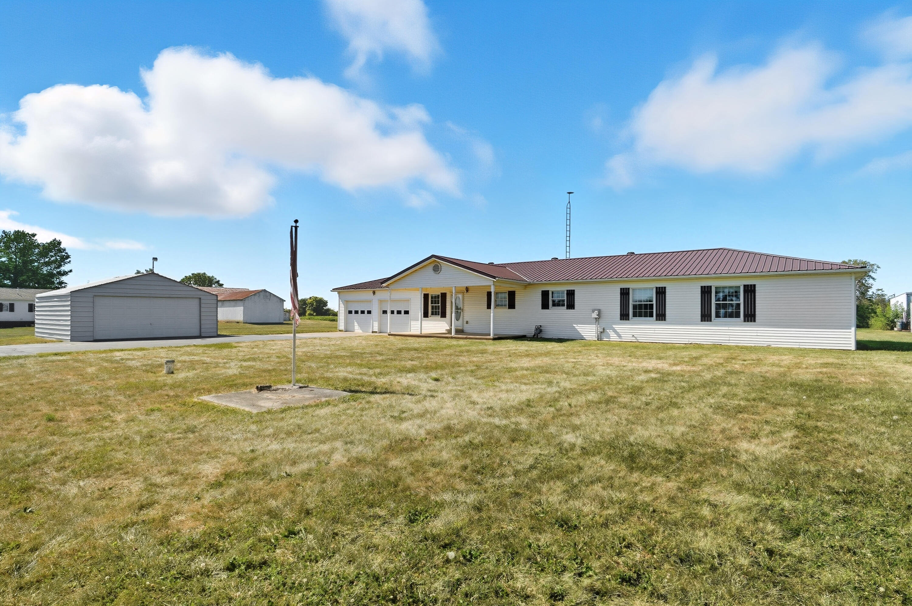 5800 Old Columbus Cincinnati Road, South Charleston, Ohio 45368