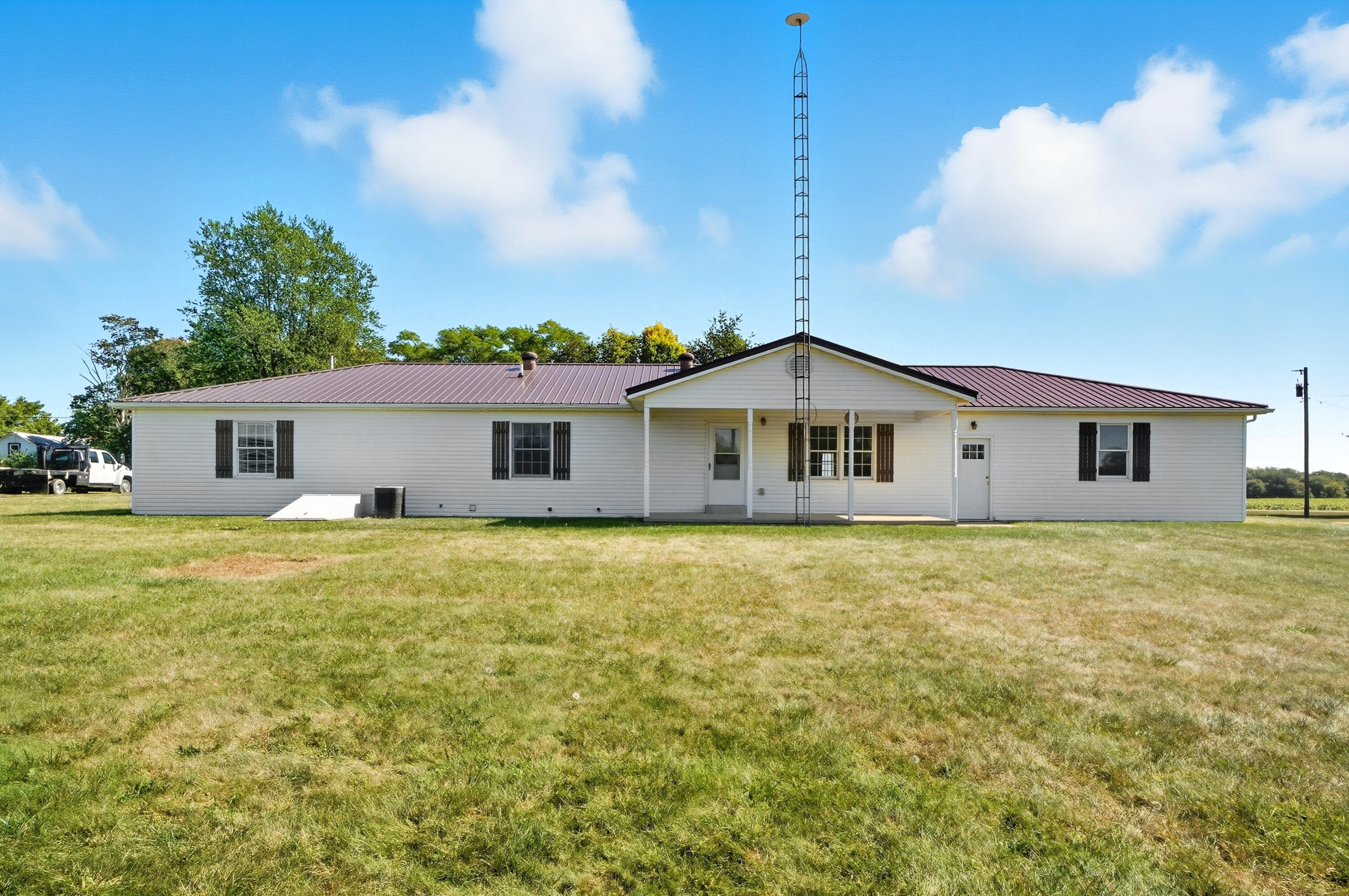 5800 Old Columbus Cincinnati Road, South Charleston, Ohio 45368