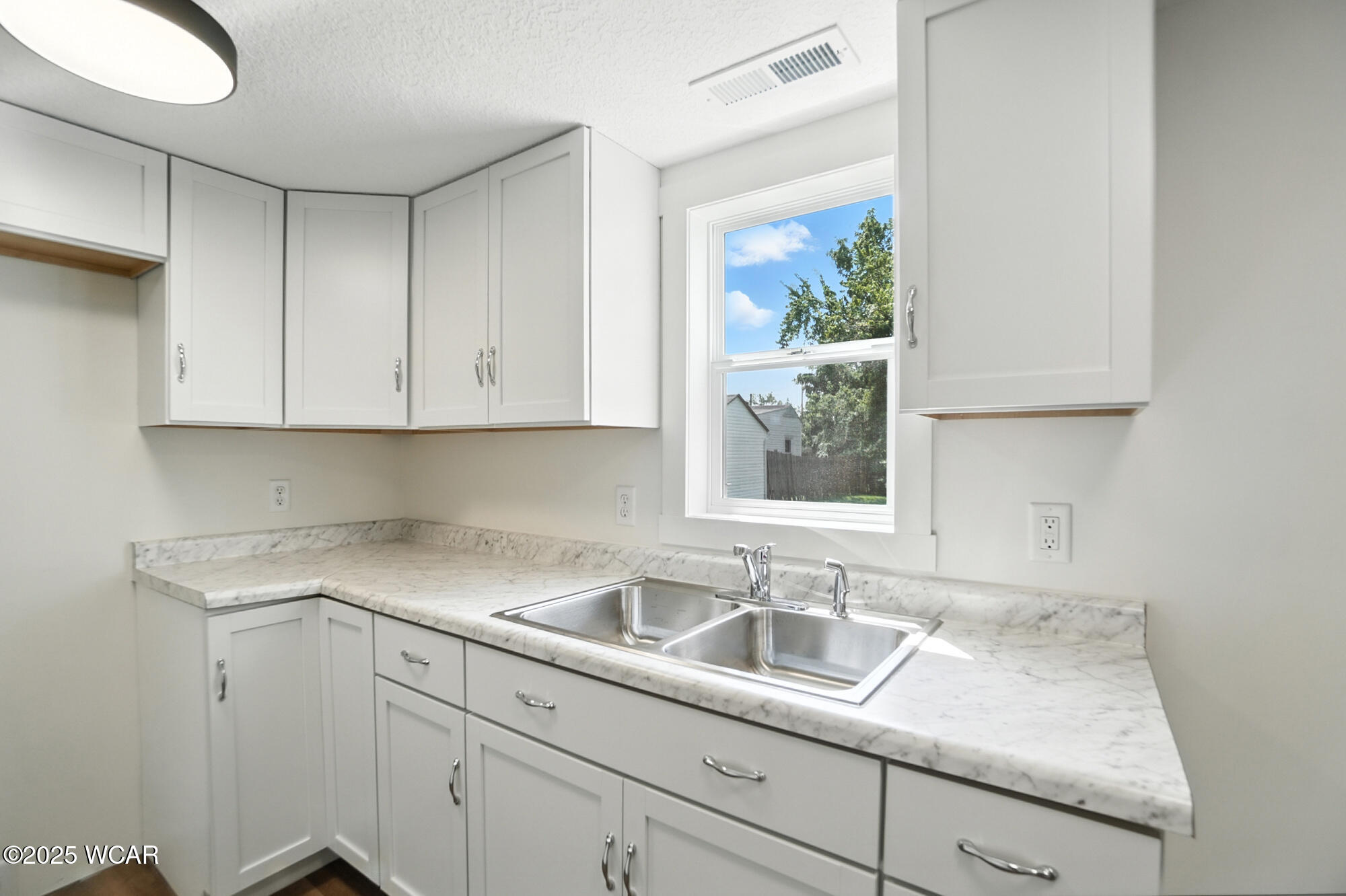 2225 Arcadia Avenue, Lima, Ohio