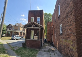 627-631 Brice Avenue, Lima, Ohio, 11 Bedrooms Bedrooms, ,5 BathroomsBathrooms,Residential Income,For Sale,Brice,308329