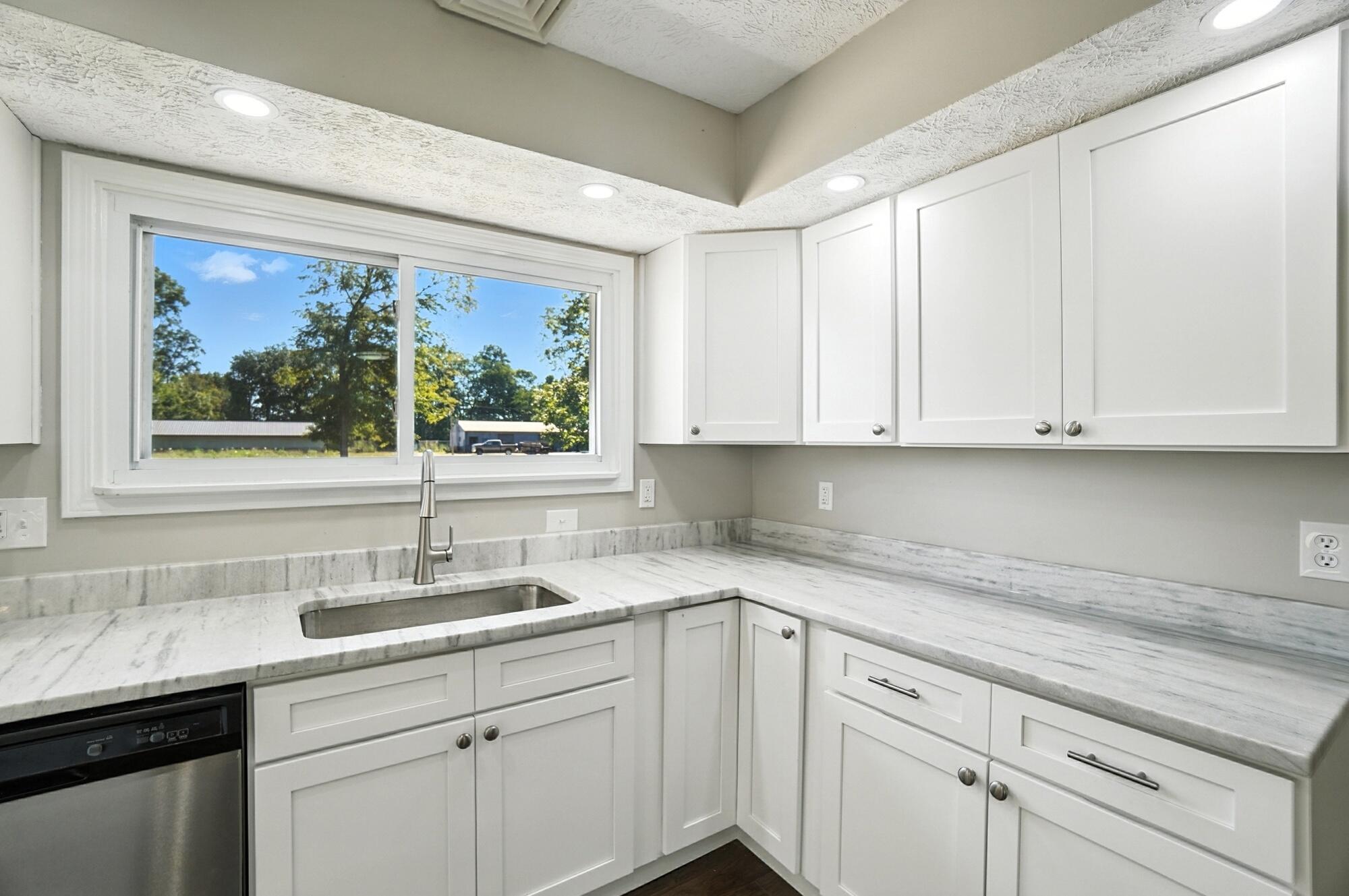 4860 Pitchin Road, Springfield, Ohio 45502