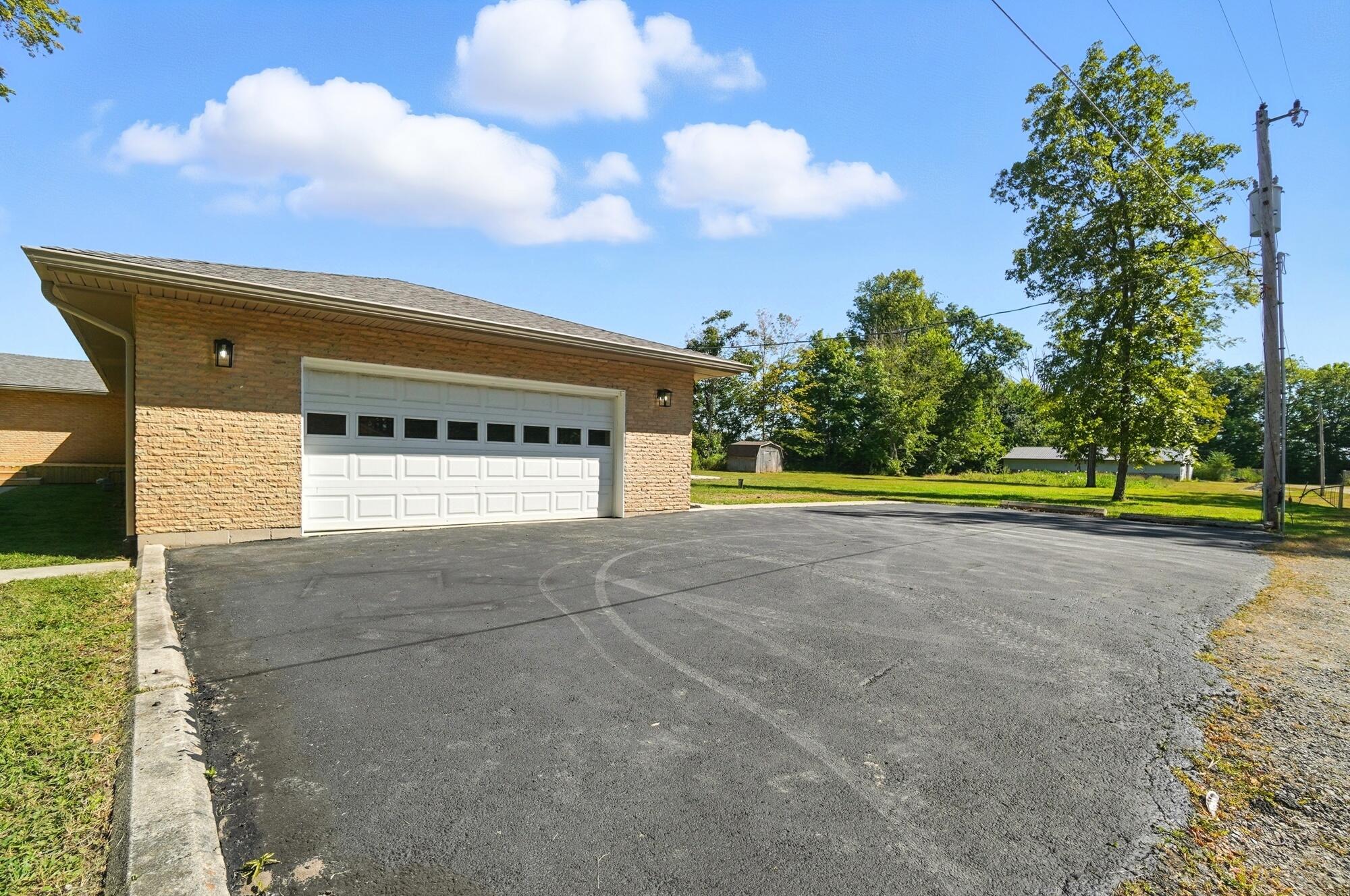 4860 Pitchin Road, Springfield, Ohio 45502