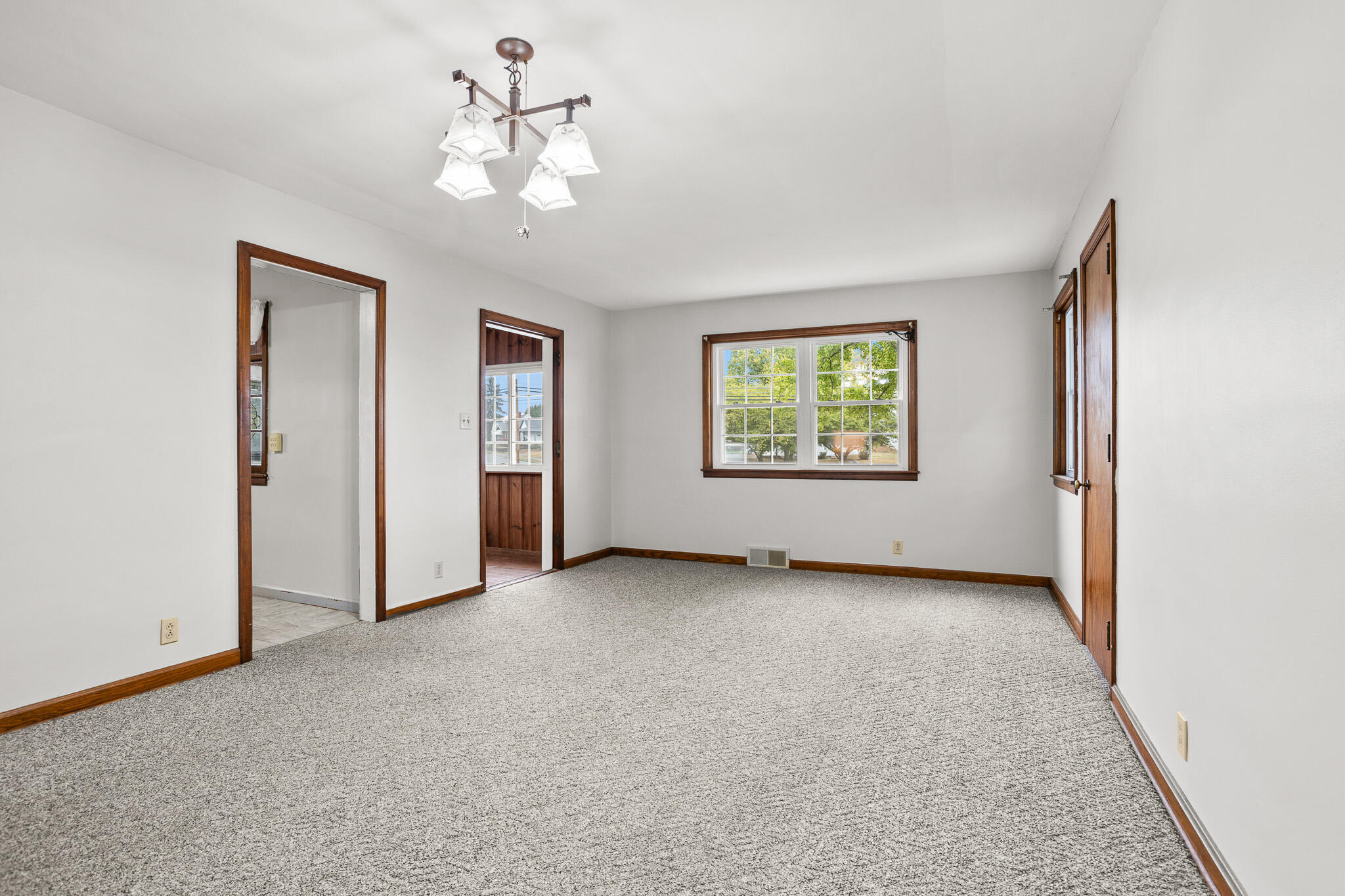 1002 Market Street, Troy, Ohio 45373